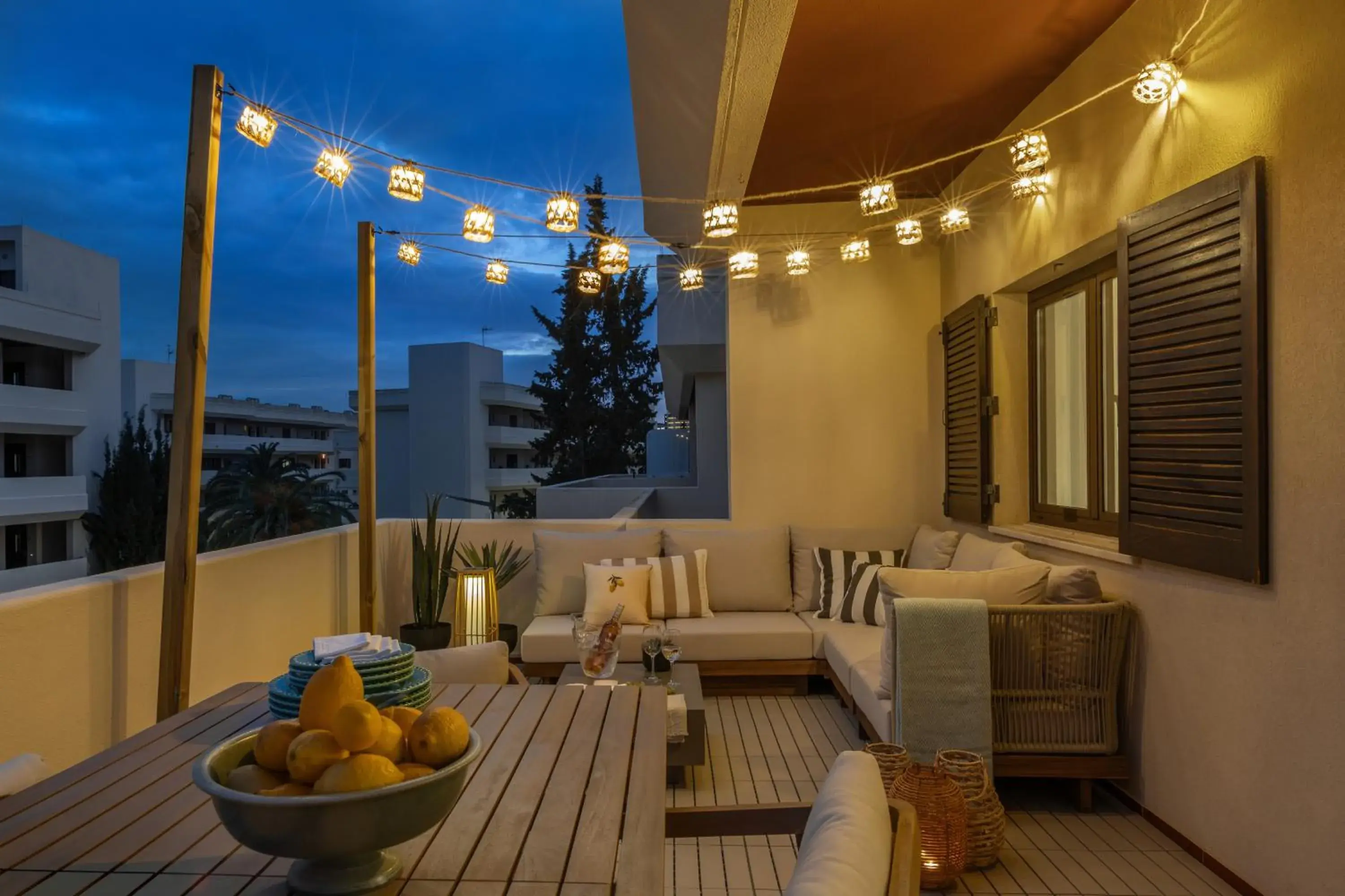 WOW Flat 200m Beach, 10min Downtown, Terrace With Sea View WOW Flat 200m Beach, 10min Downtown, Terrace With Sea View