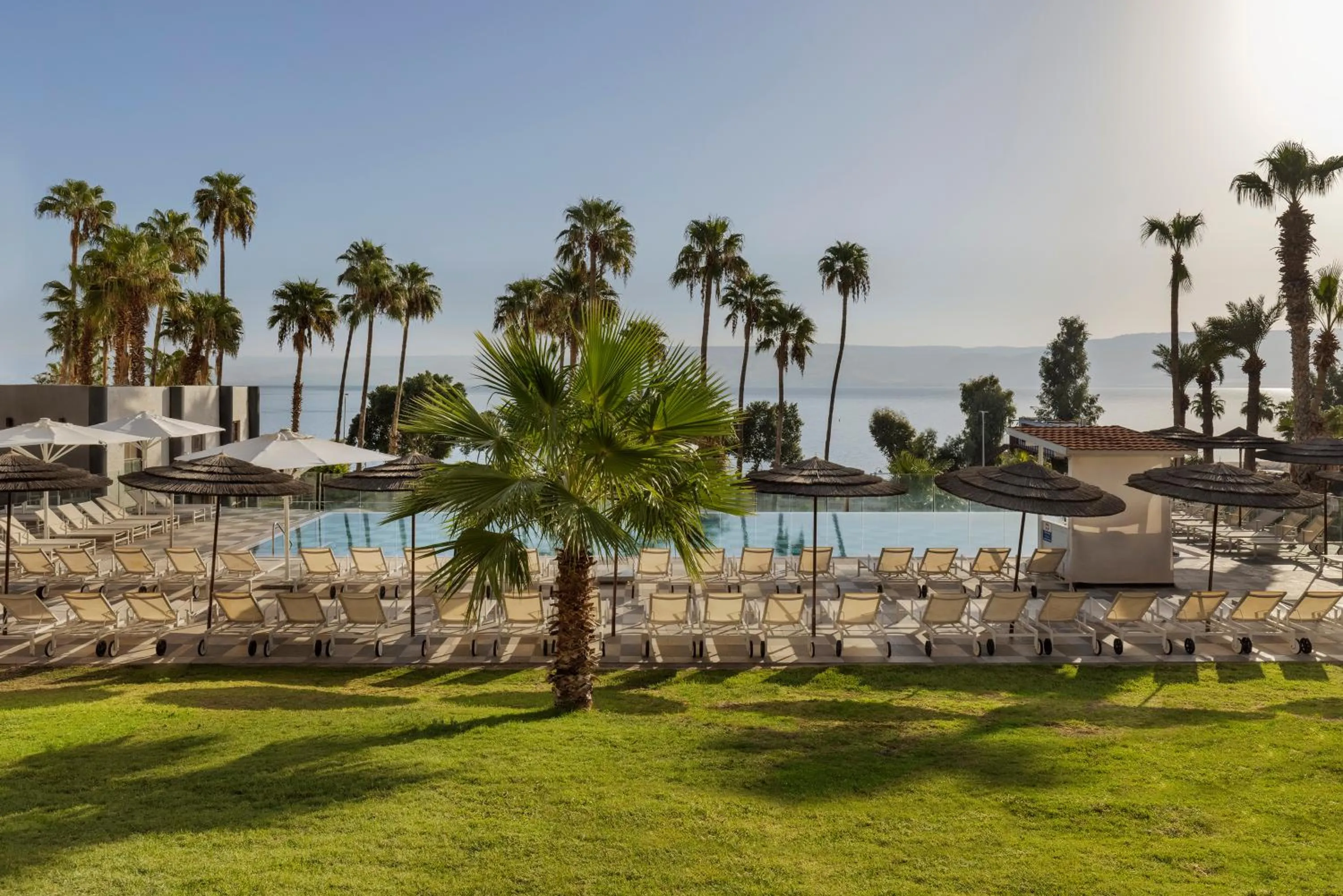 Swimming pool in Hotel Lake House Kinneret
