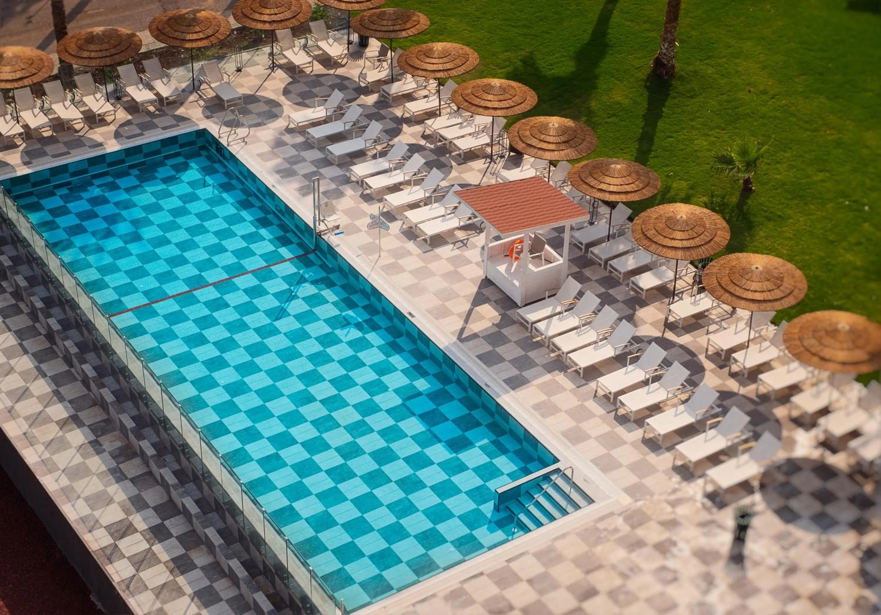 Swimming pool in Hotel Lake House Kinneret