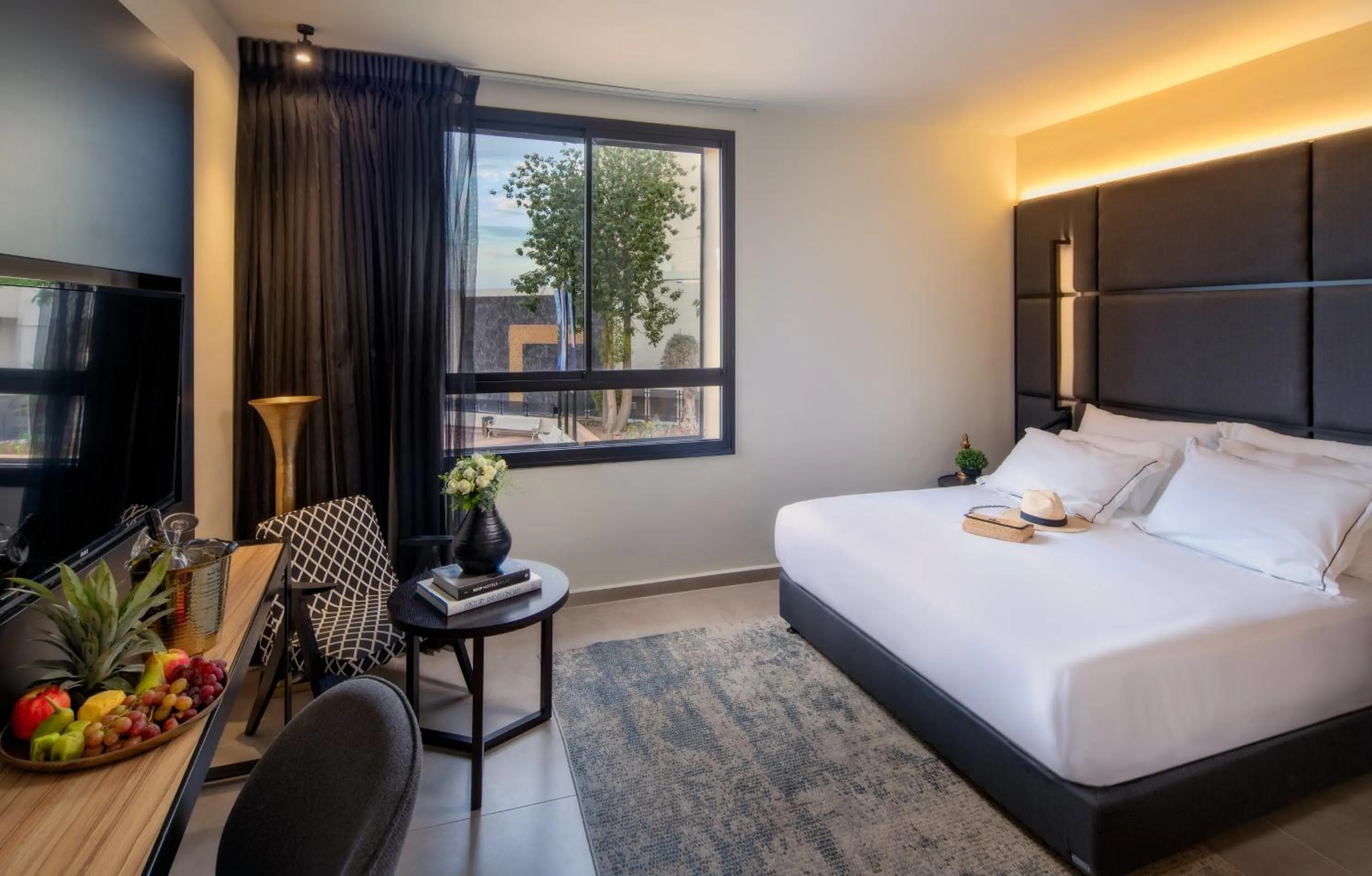 Bed in Hotel Lake House Kinneret