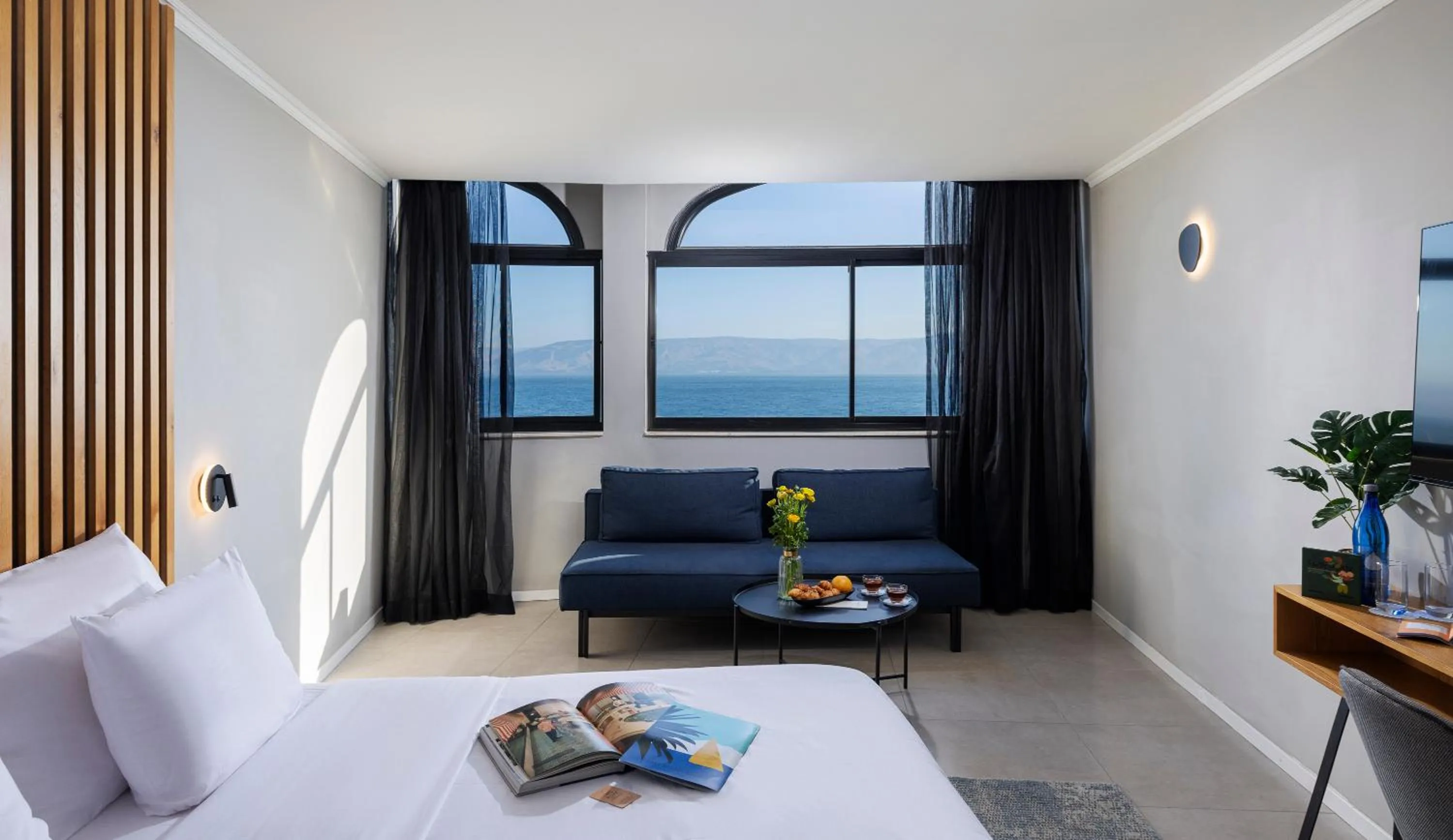 Bed in Hotel Lake House Kinneret