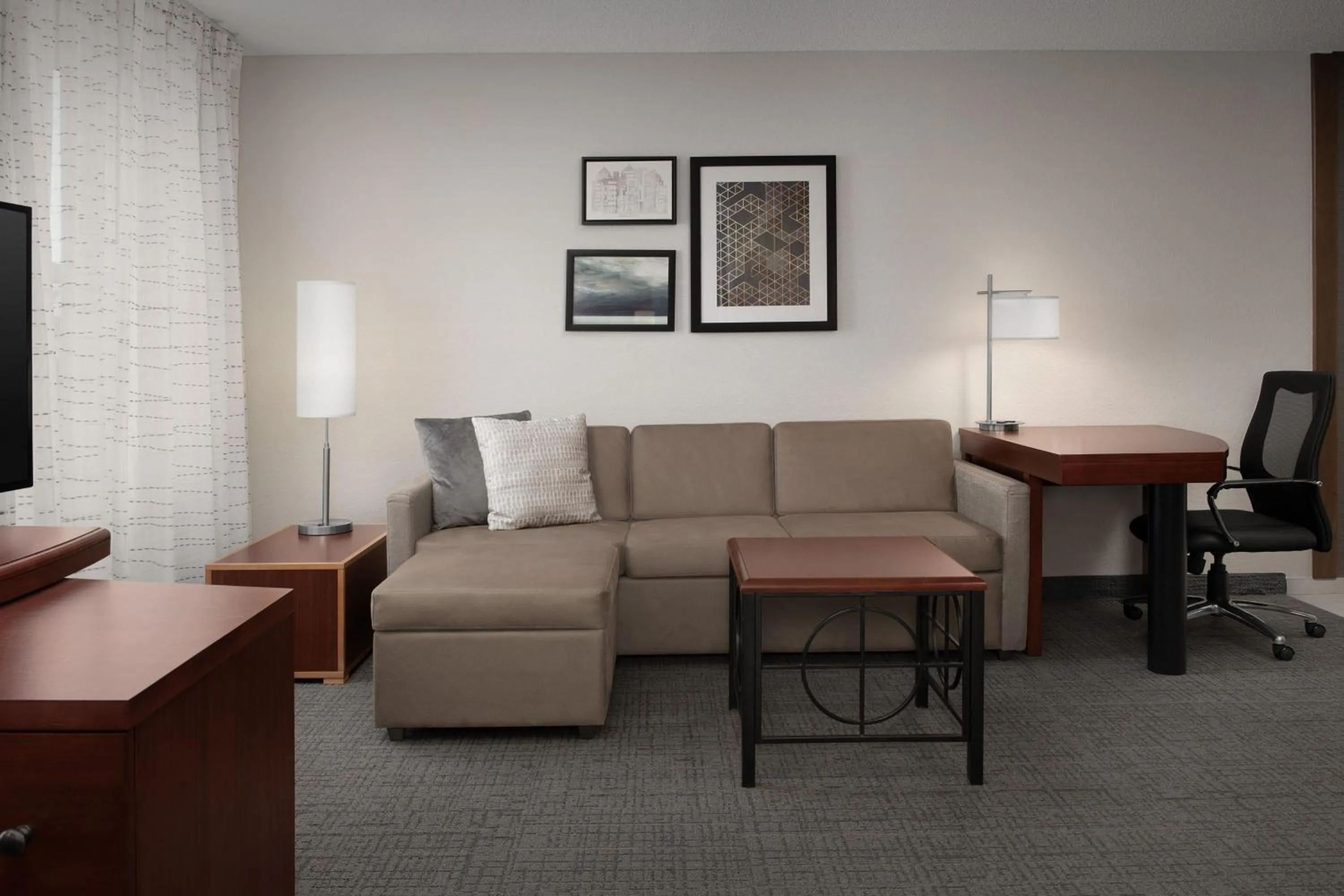 Bedroom in Residence Inn by Marriott Greensboro Airport