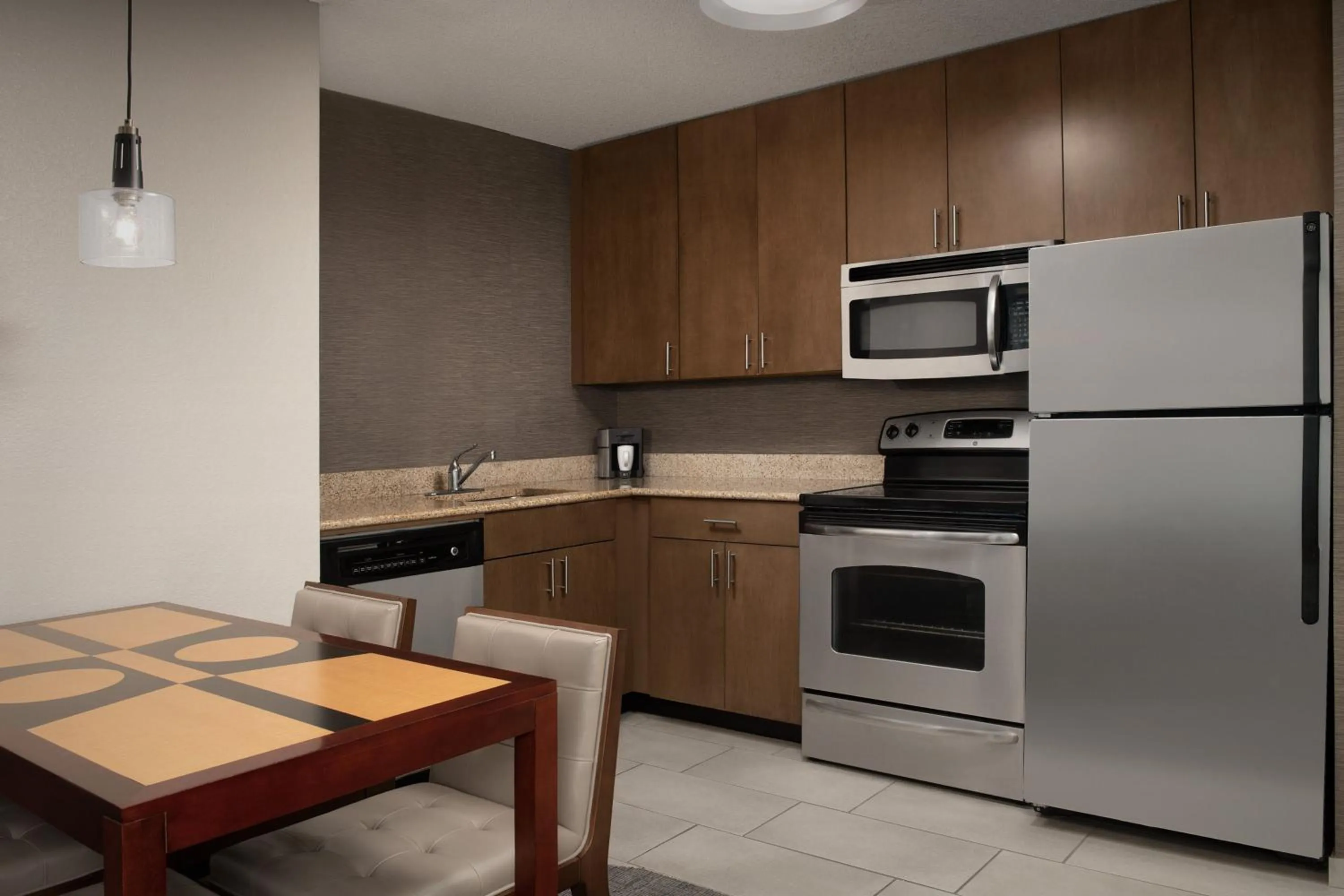 Bedroom in Residence Inn by Marriott Greensboro Airport