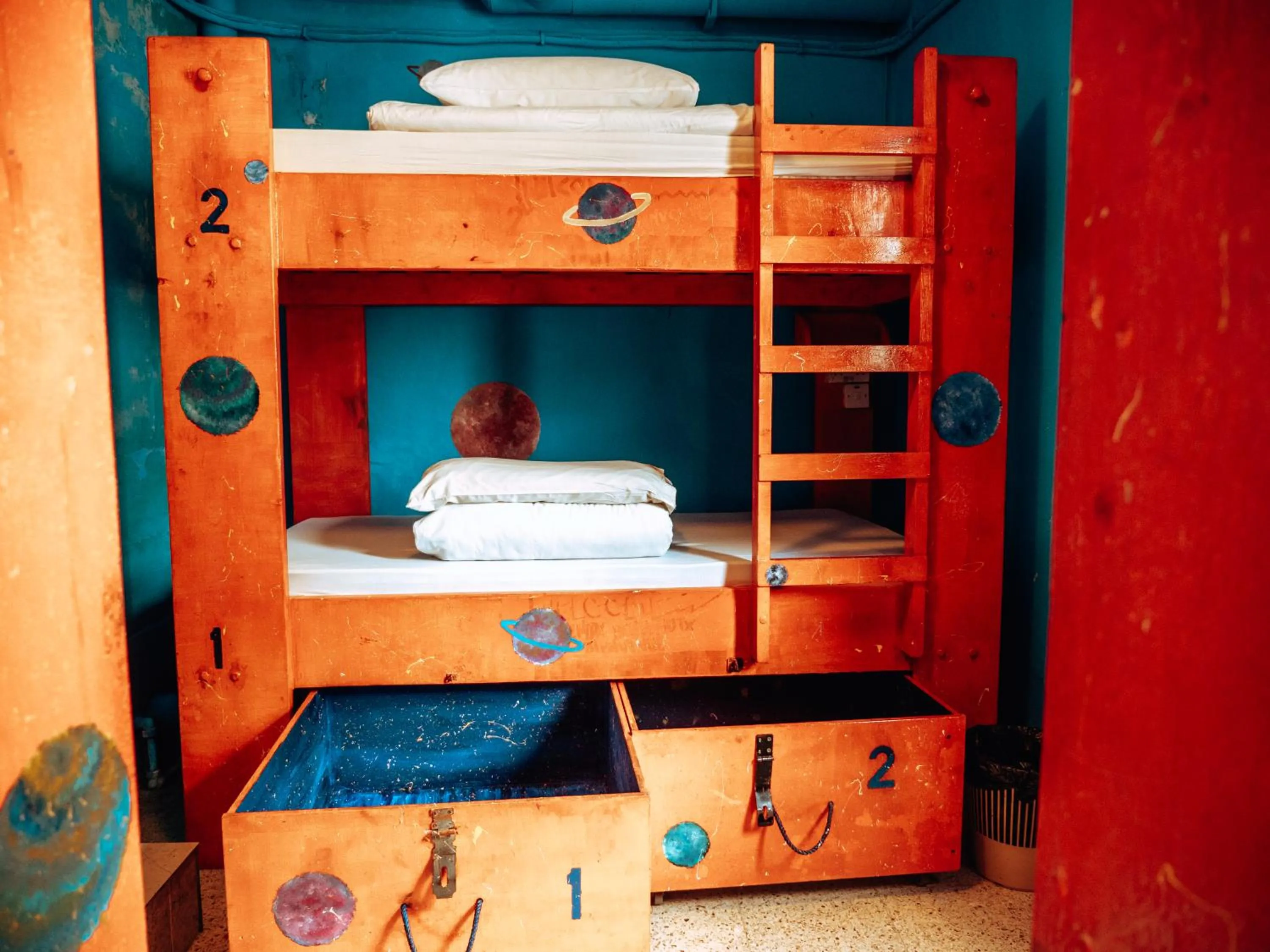 bunk bed, Bed in Hostel Malti Budget