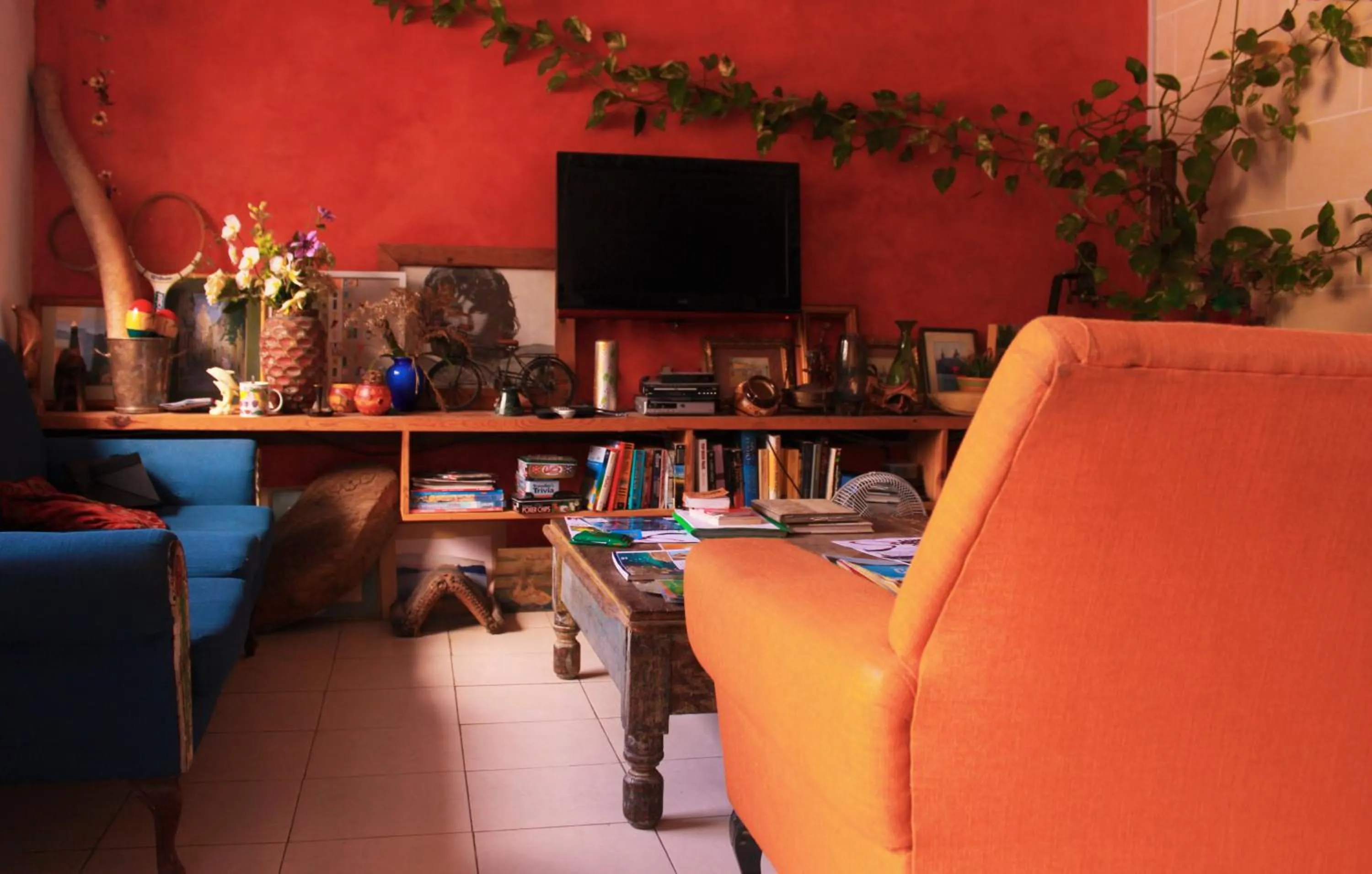 Communal lounge/ TV room in Hostel Malti Budget