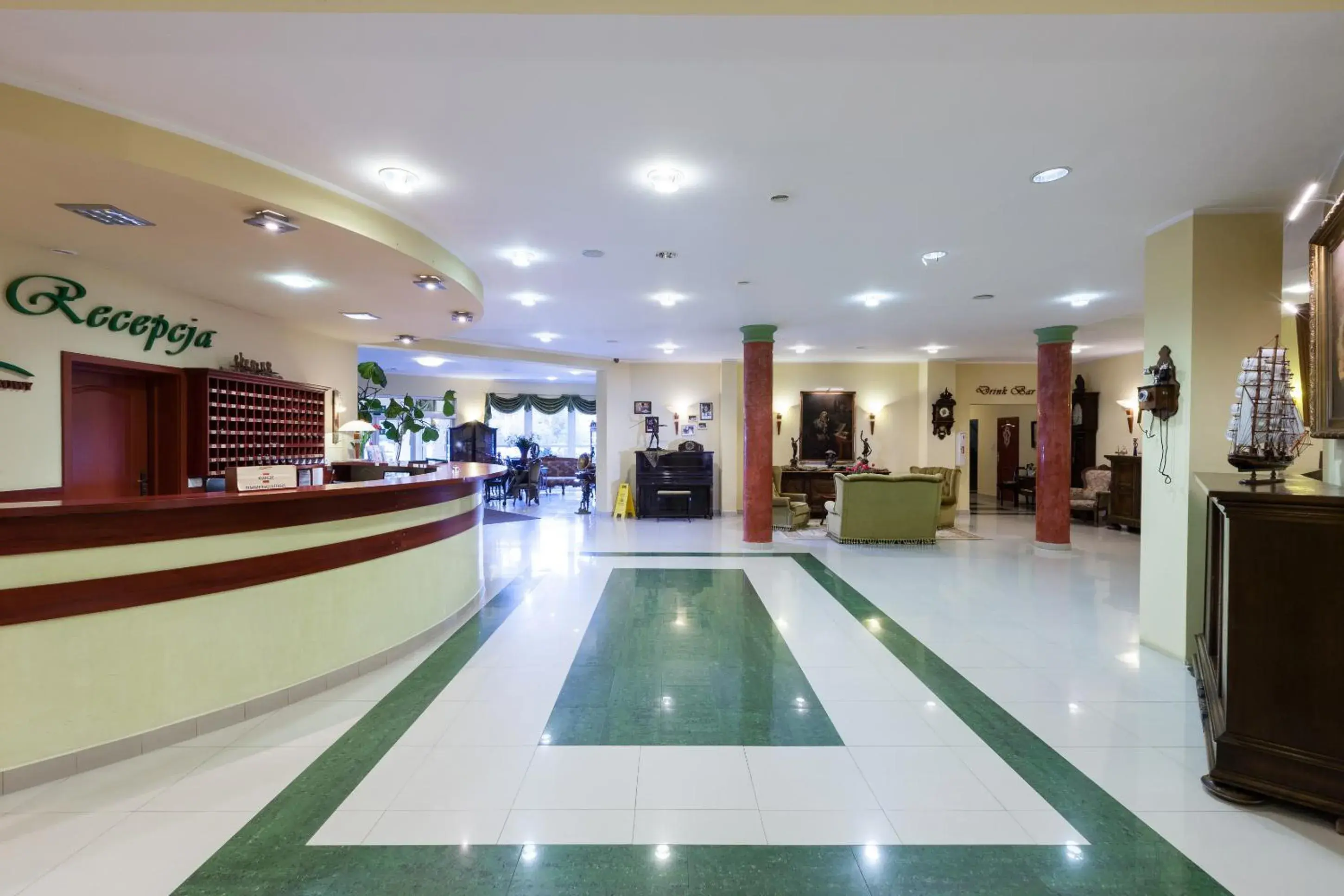 Lobby or reception in BURSZTYN - BERNSTEIN SPA & Wellness Lobby or reception in BURSZTYN - BERNSTEIN SPA & Wellness