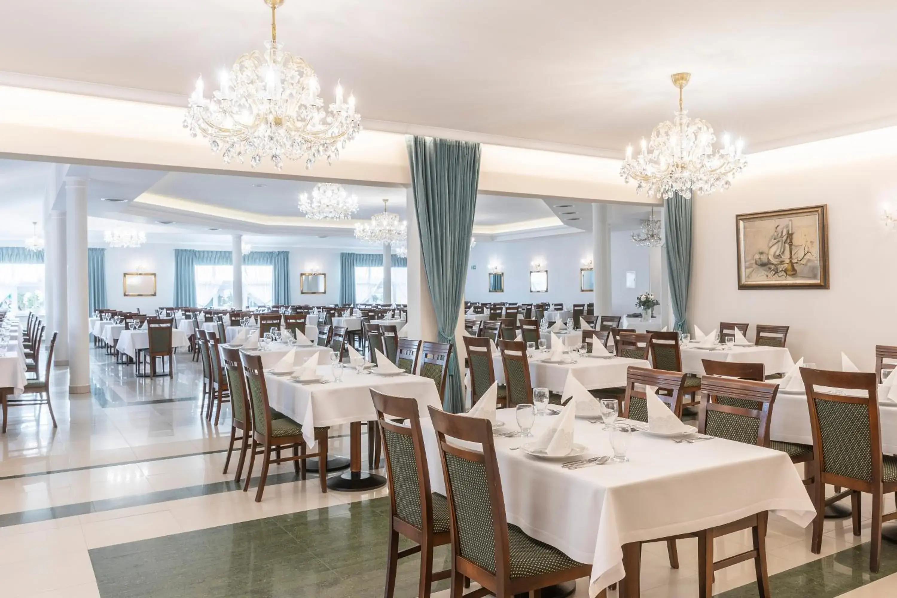 Restaurant/places to eat in BURSZTYN - BERNSTEIN SPA & Wellness Restaurant/places to eat in BURSZTYN - BERNSTEIN SPA & Wellness