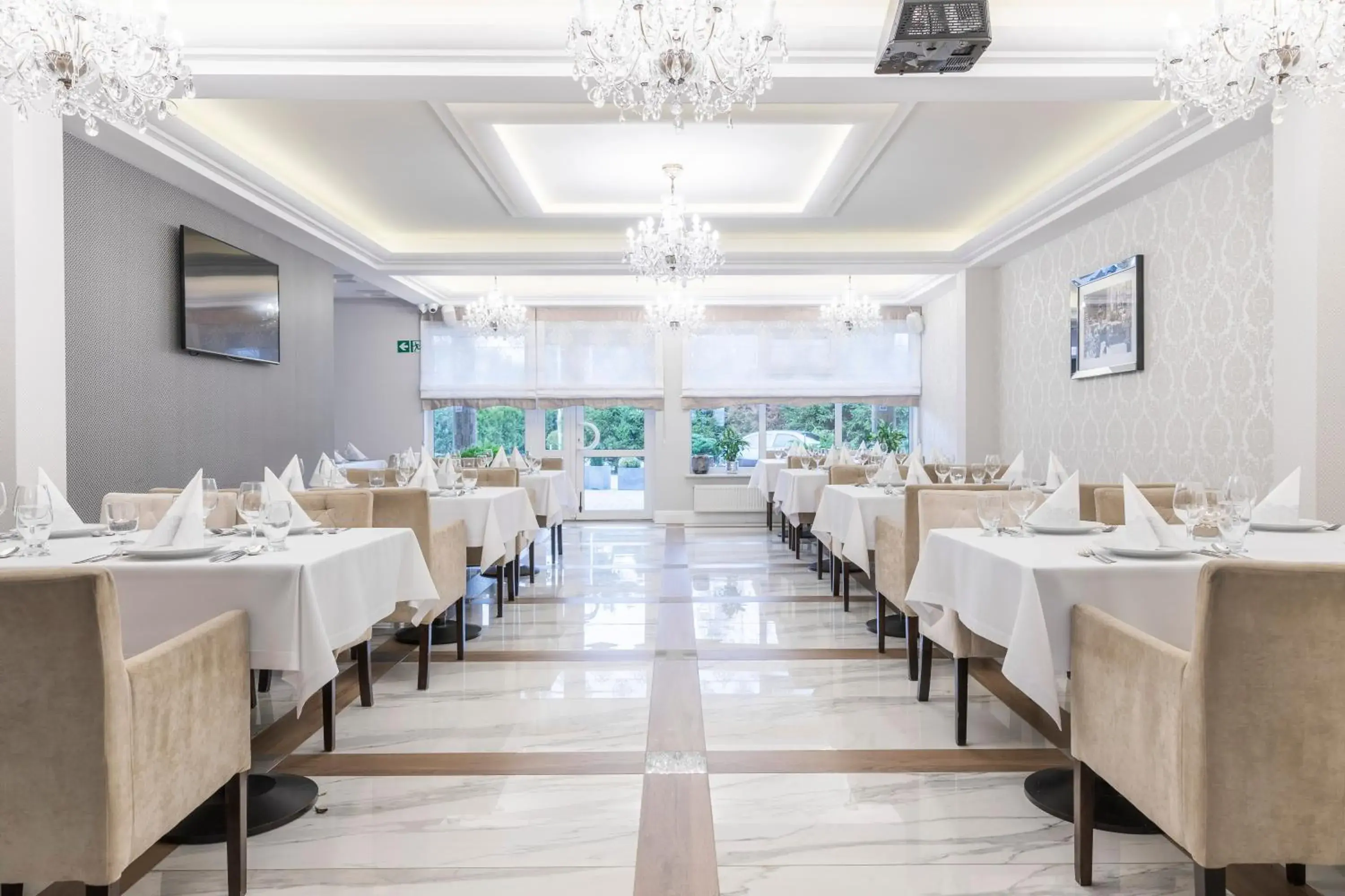 Restaurant/places to eat in BURSZTYN - BERNSTEIN SPA & Wellness Restaurant/places to eat in BURSZTYN - BERNSTEIN SPA & Wellness