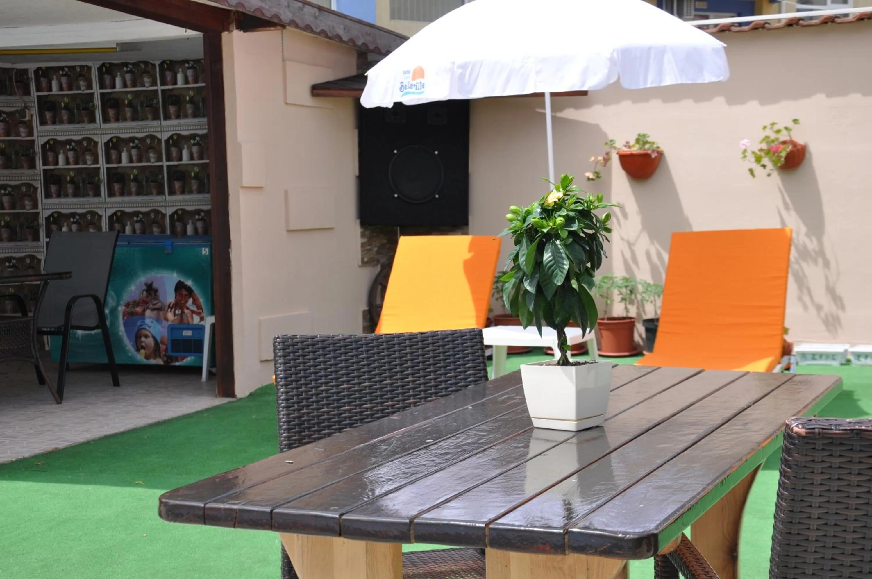 Patio in Hotel BelleVille