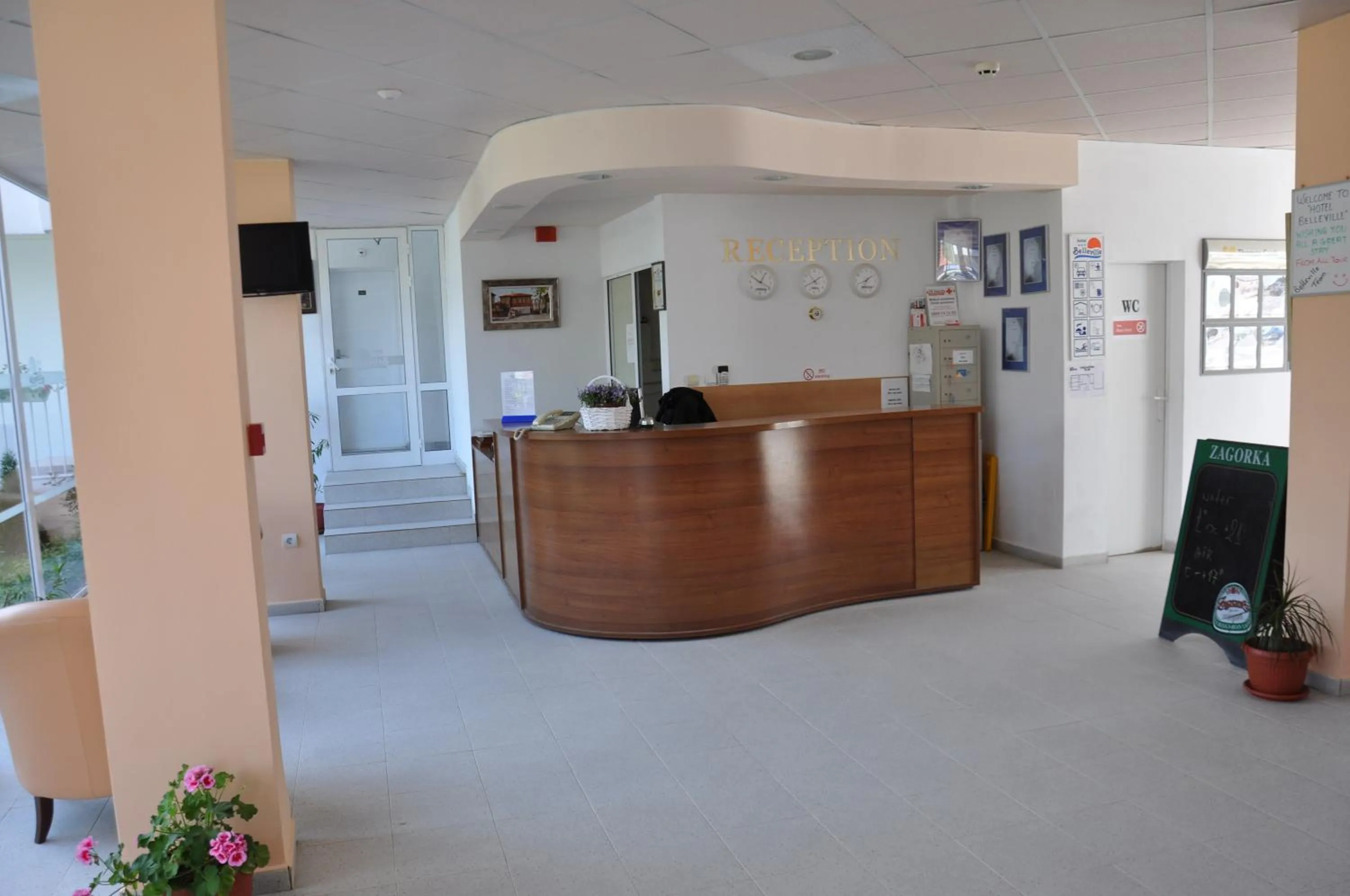 Lobby or reception in Hotel BelleVille