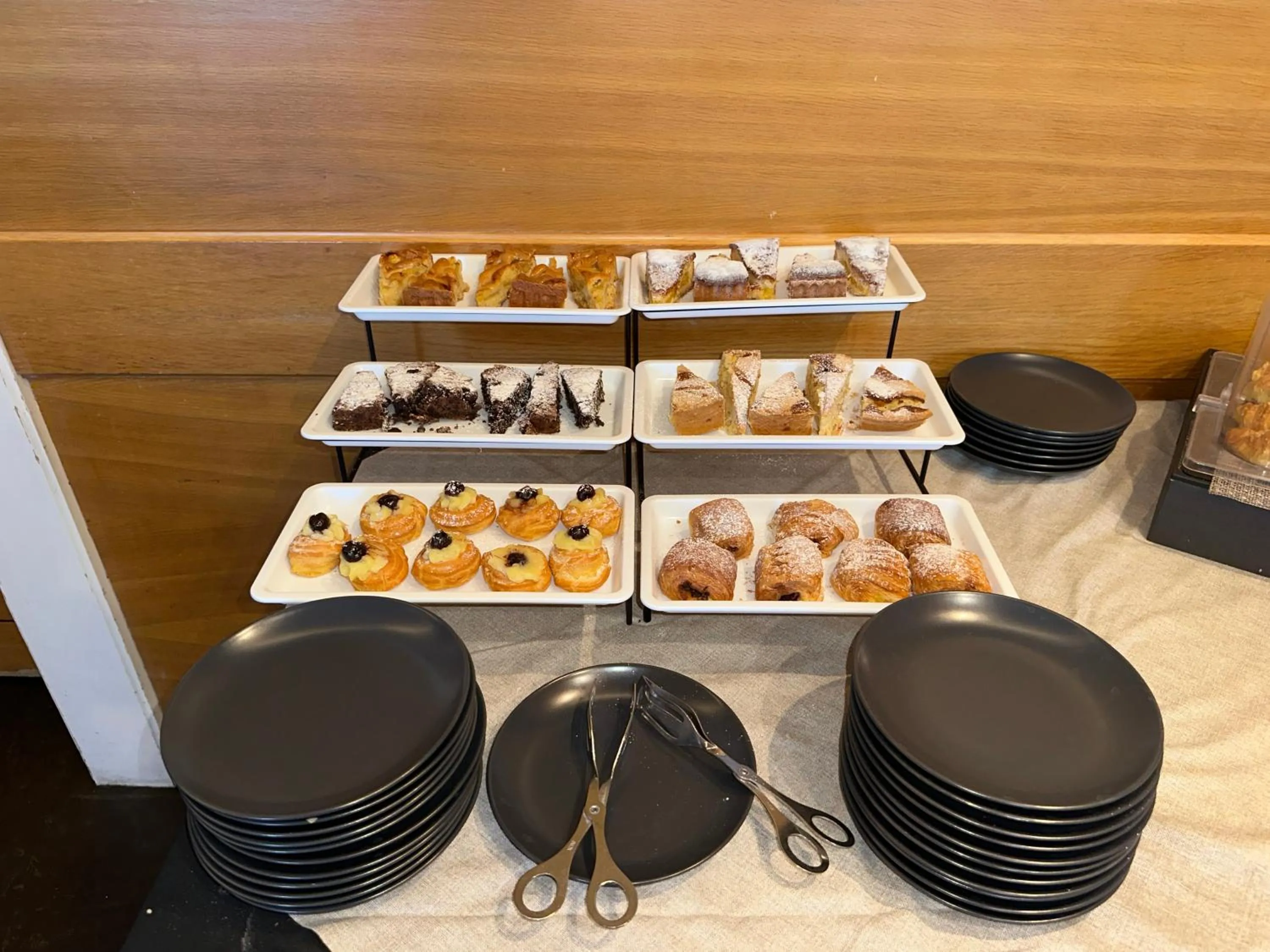 Buffet breakfast in Relais Piazza Vittoria