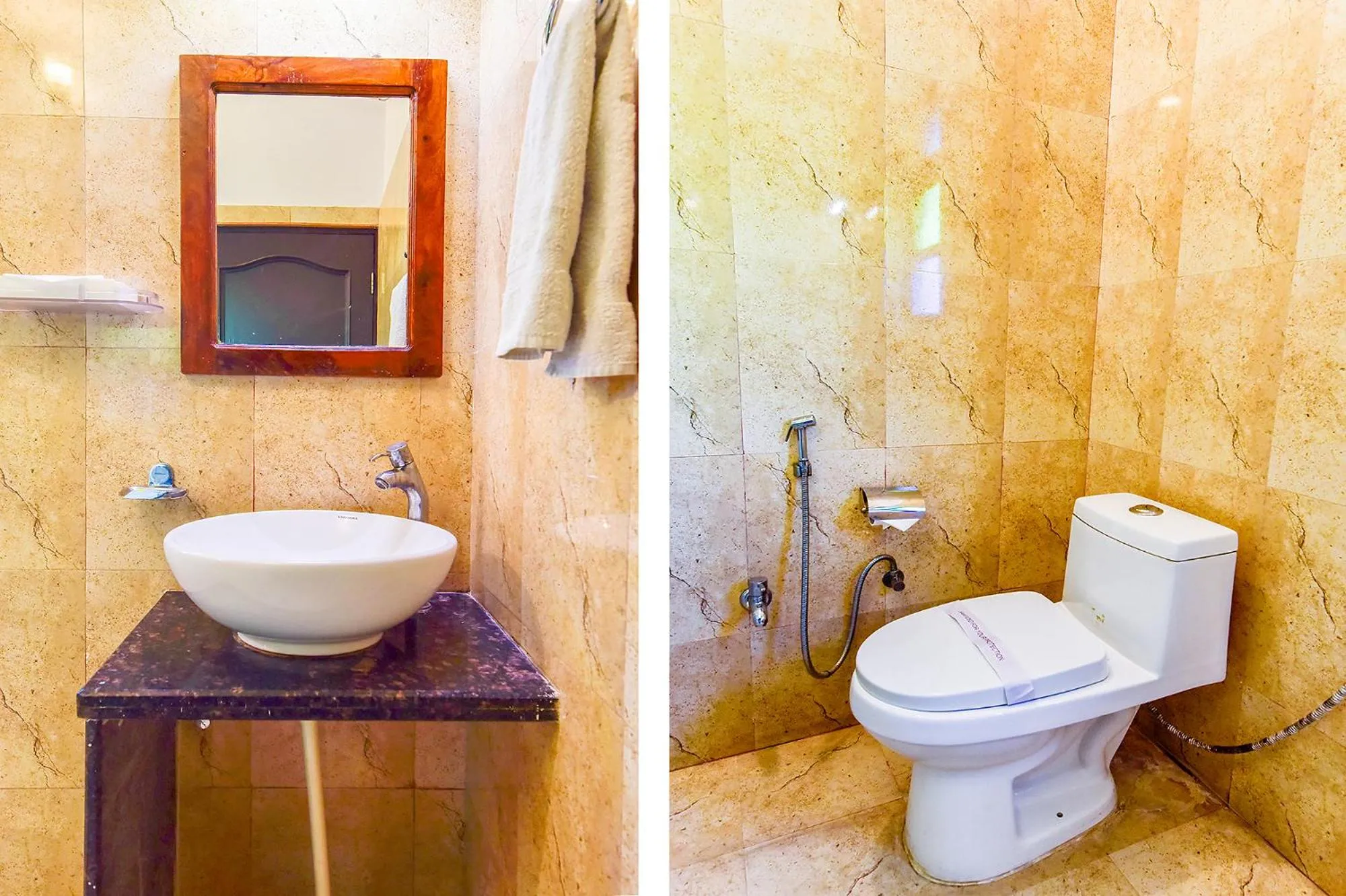 Bathroom in Hotel Harsoli Haveli