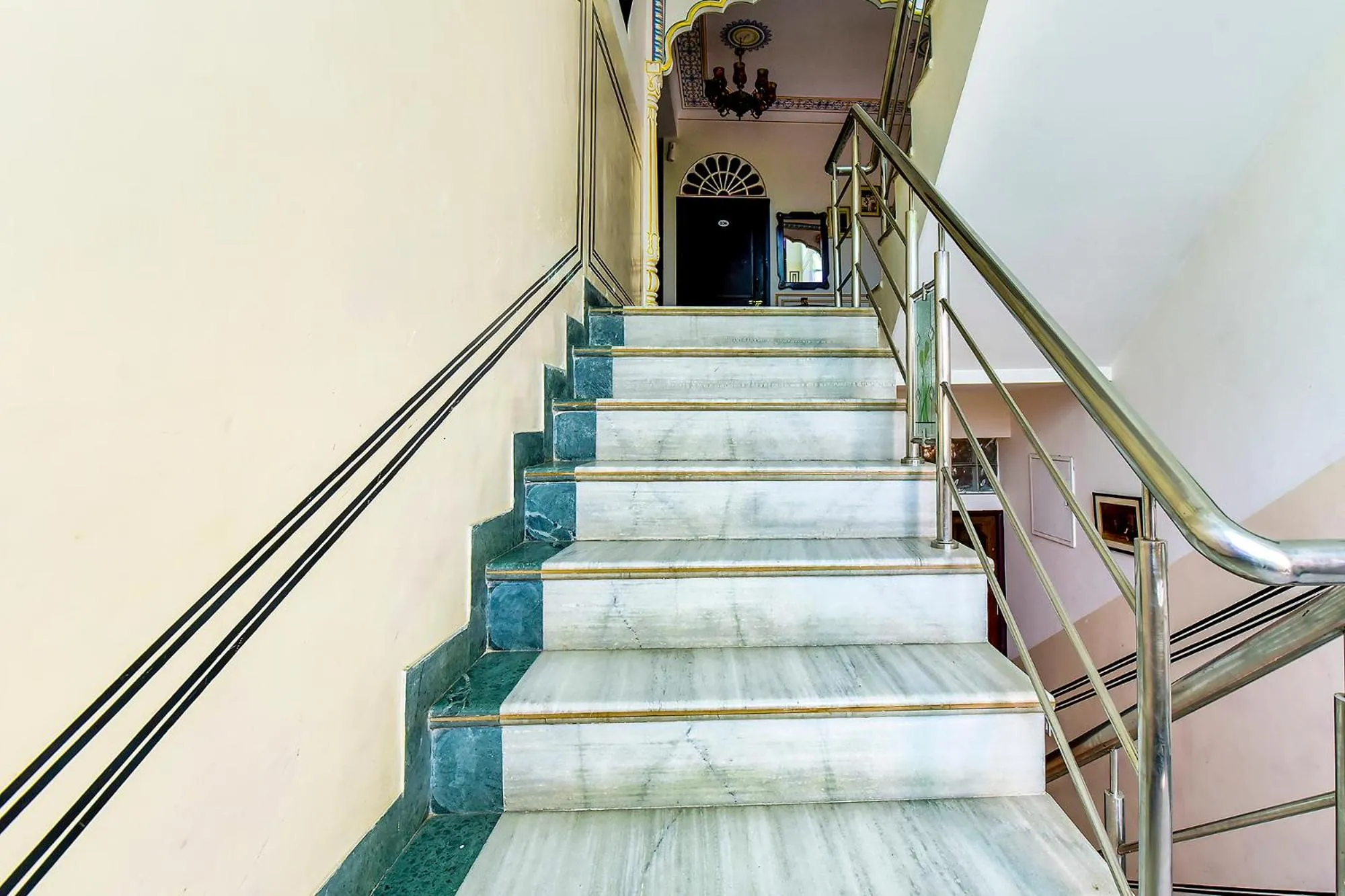 Lobby or reception in Hotel Harsoli Haveli