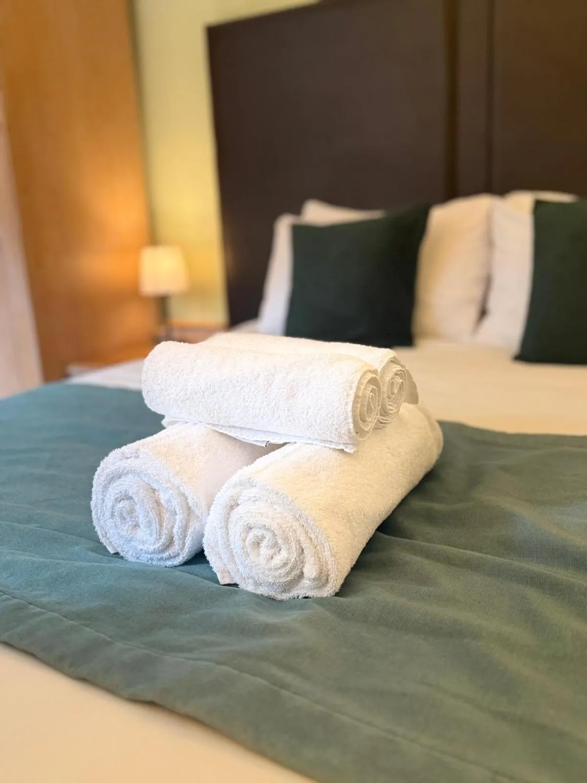 Bed in Stratford Limes Hotel