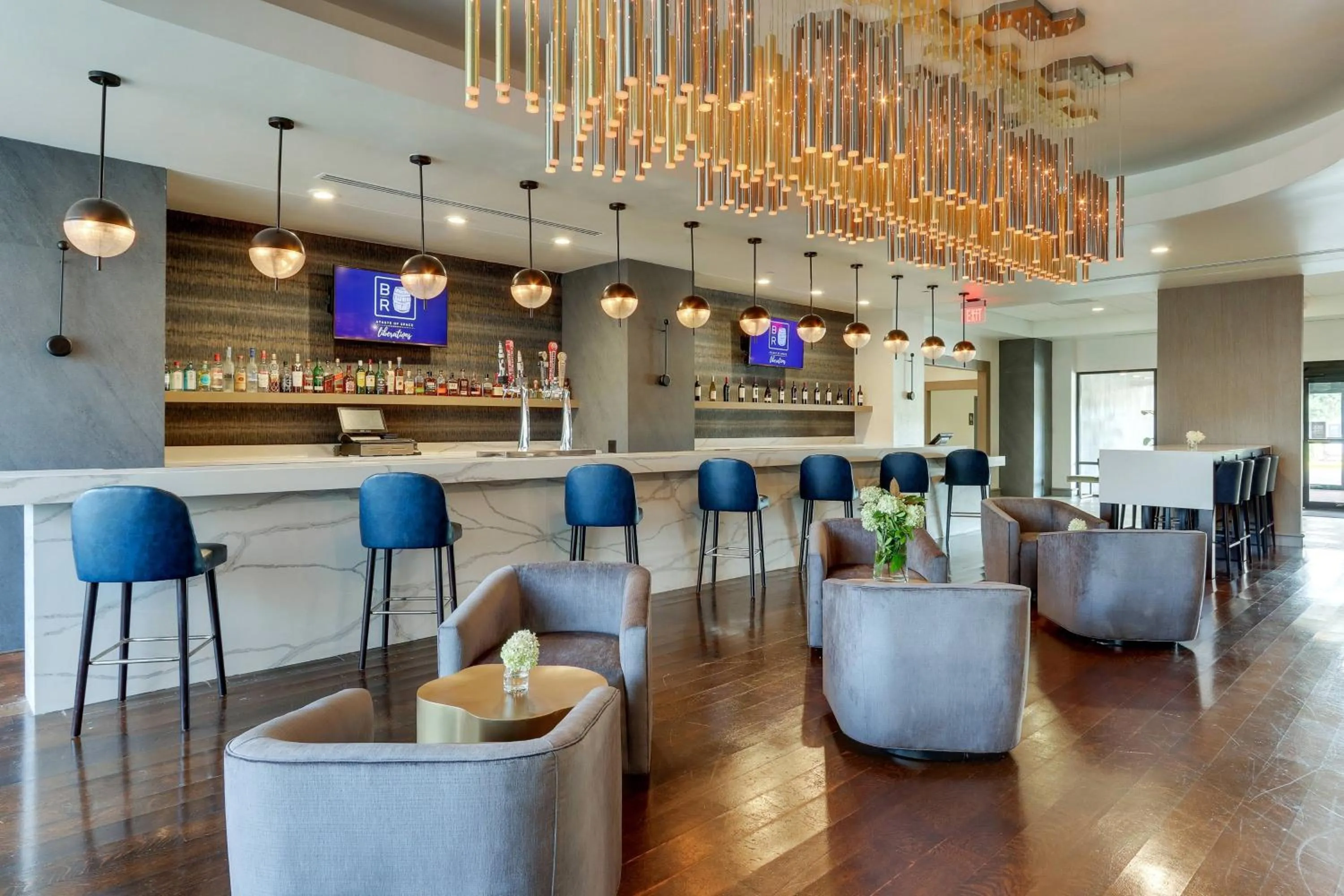 Lounge or bar in Huntsville Marriott at the Space & Rocket Center