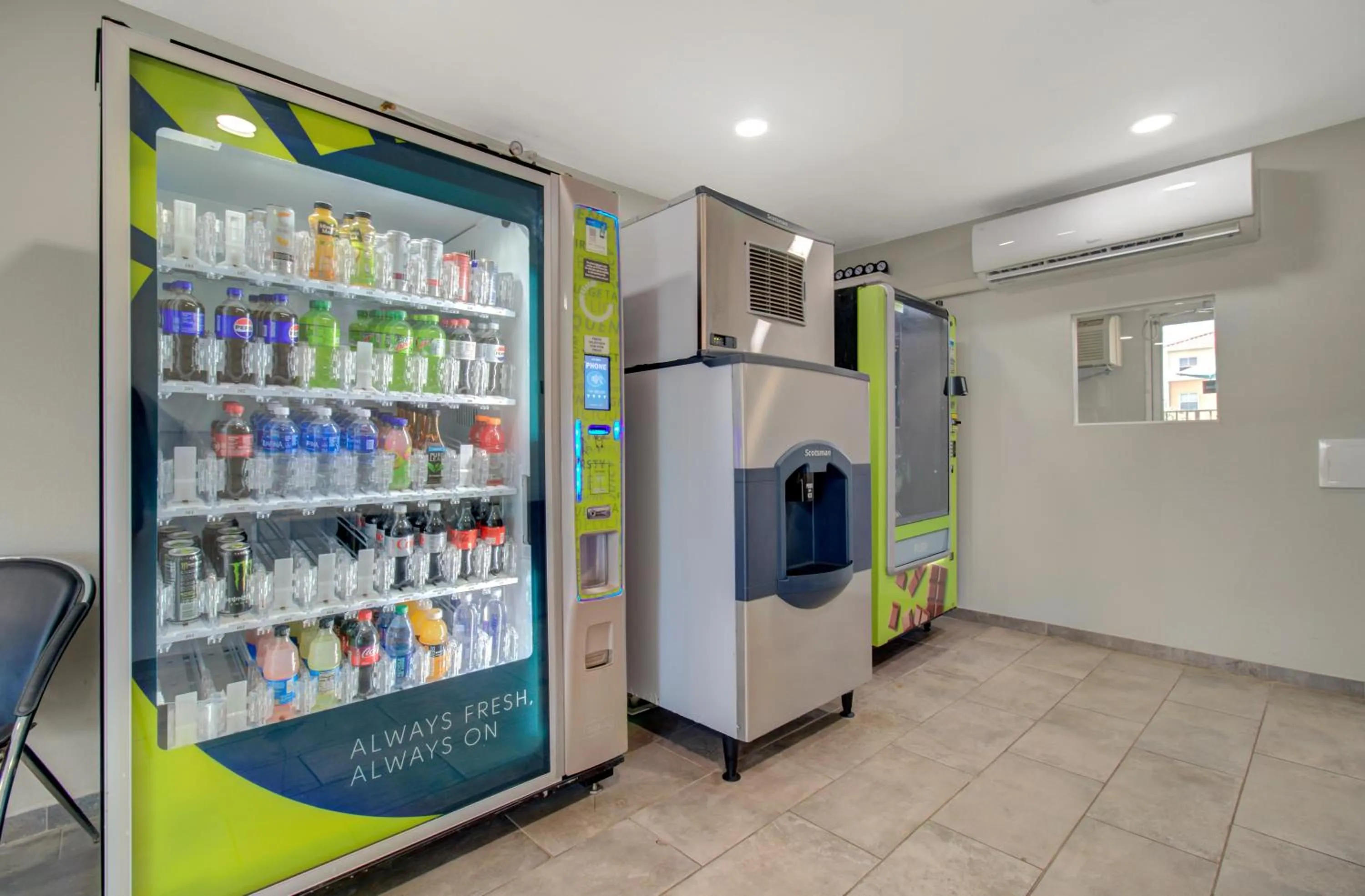 vending machine in Motel 6-Venice, FL