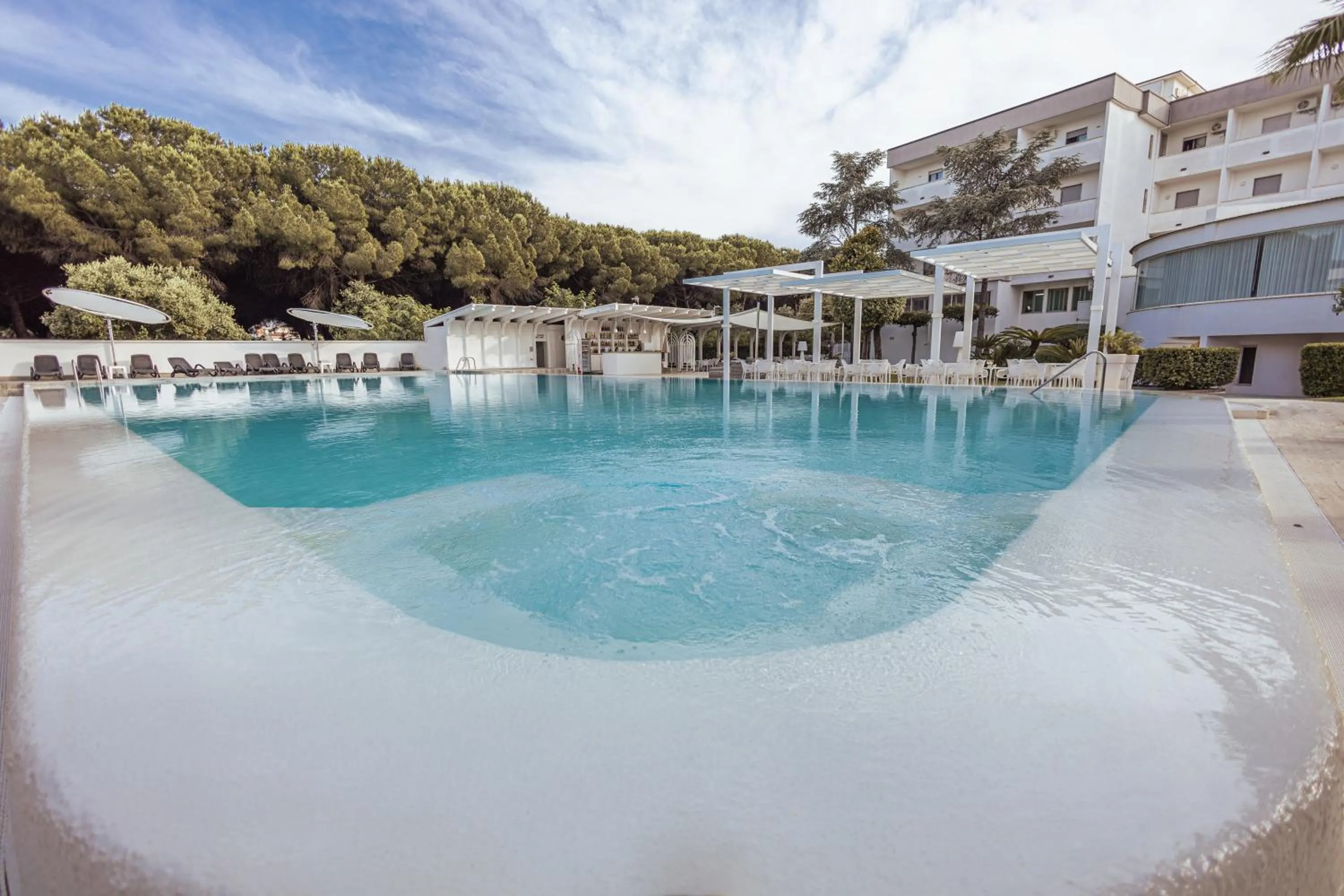 Swimming pool in Hotel Le Palme