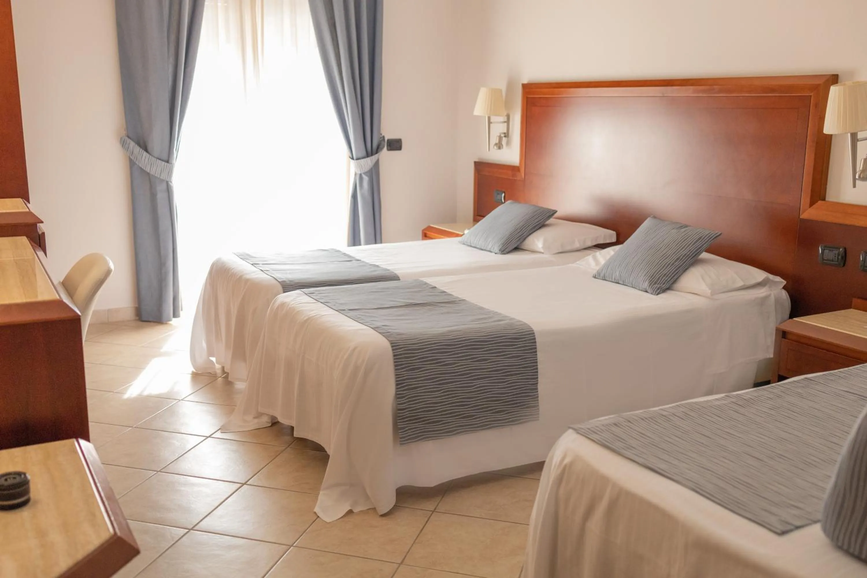 Photo of the whole room, Bed in Hotel Le Palme