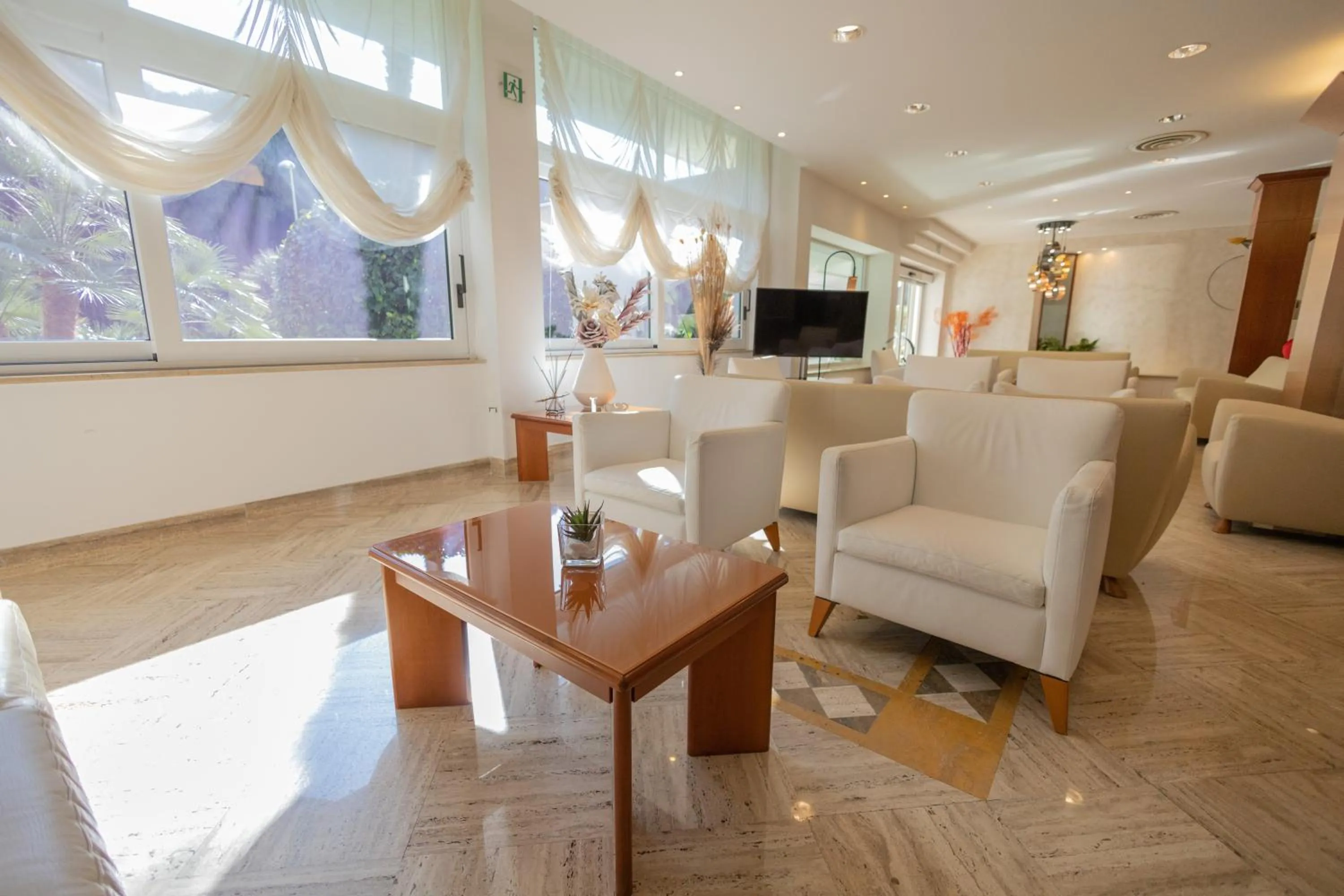 Lobby or reception in Hotel Le Palme