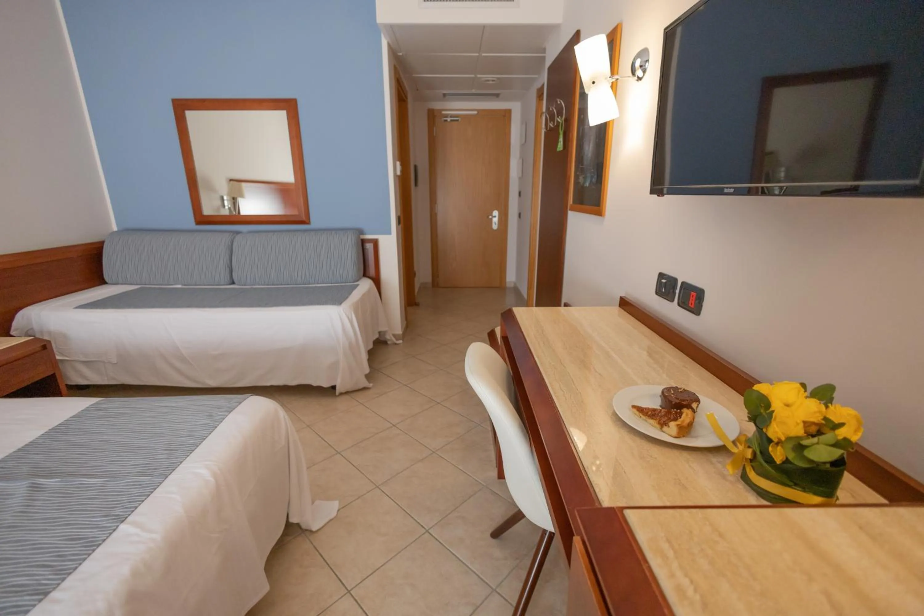 Photo of the whole room, Bed in Hotel Le Palme