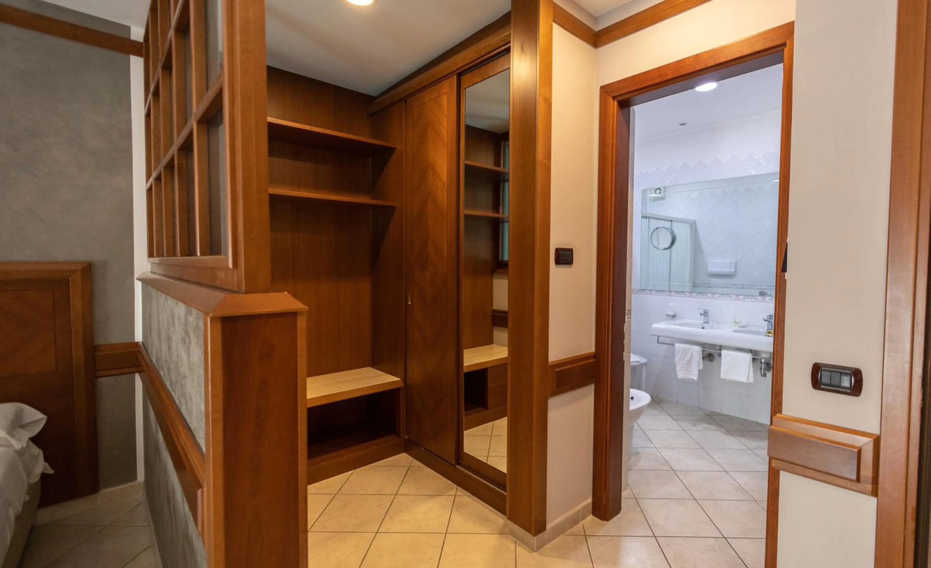 wardrobe in Hotel Le Palme