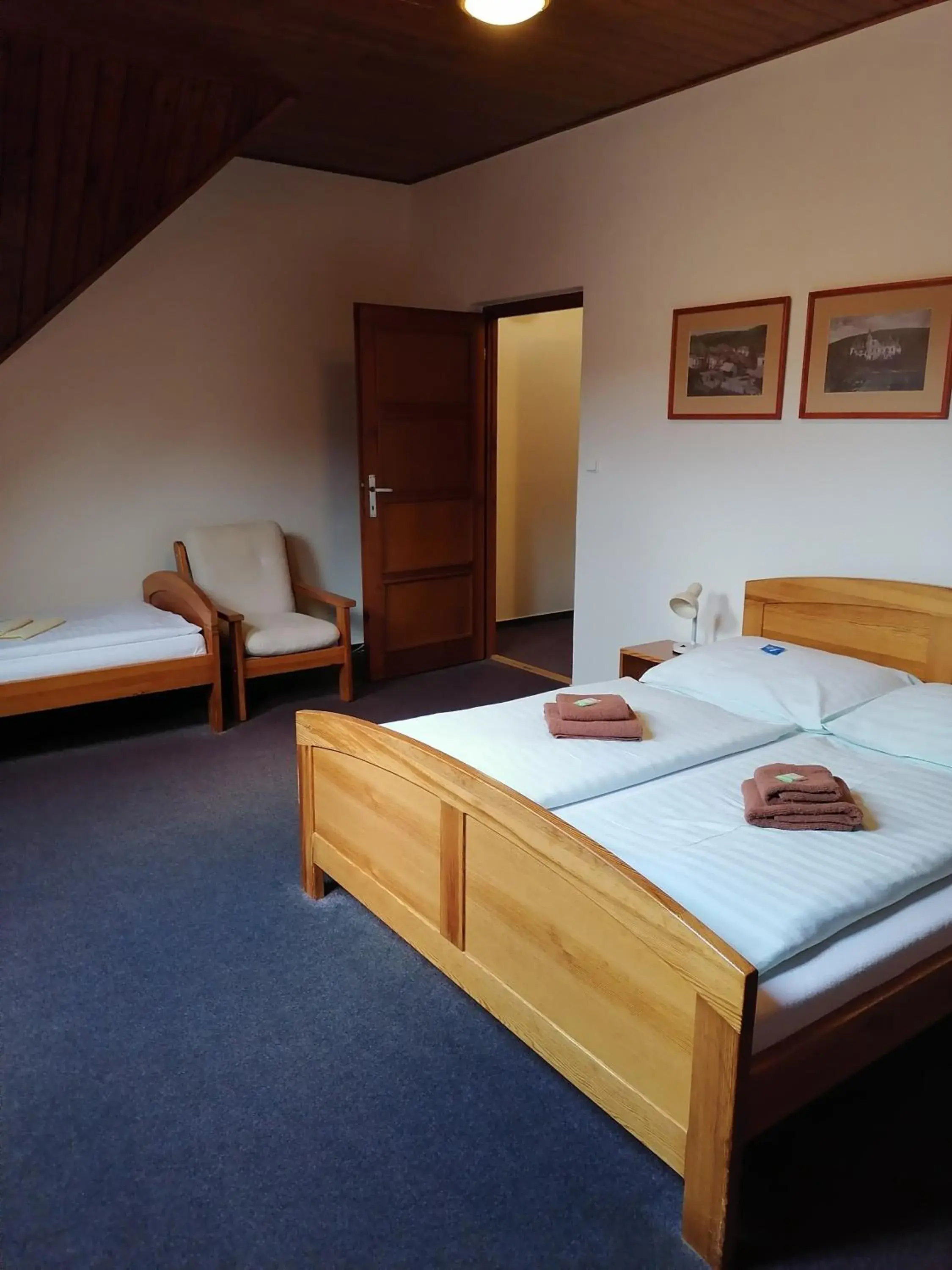 Triple Room with Private Bathroom in Penzion Stella Triple Room with Private Bathroom in Penzion Stella