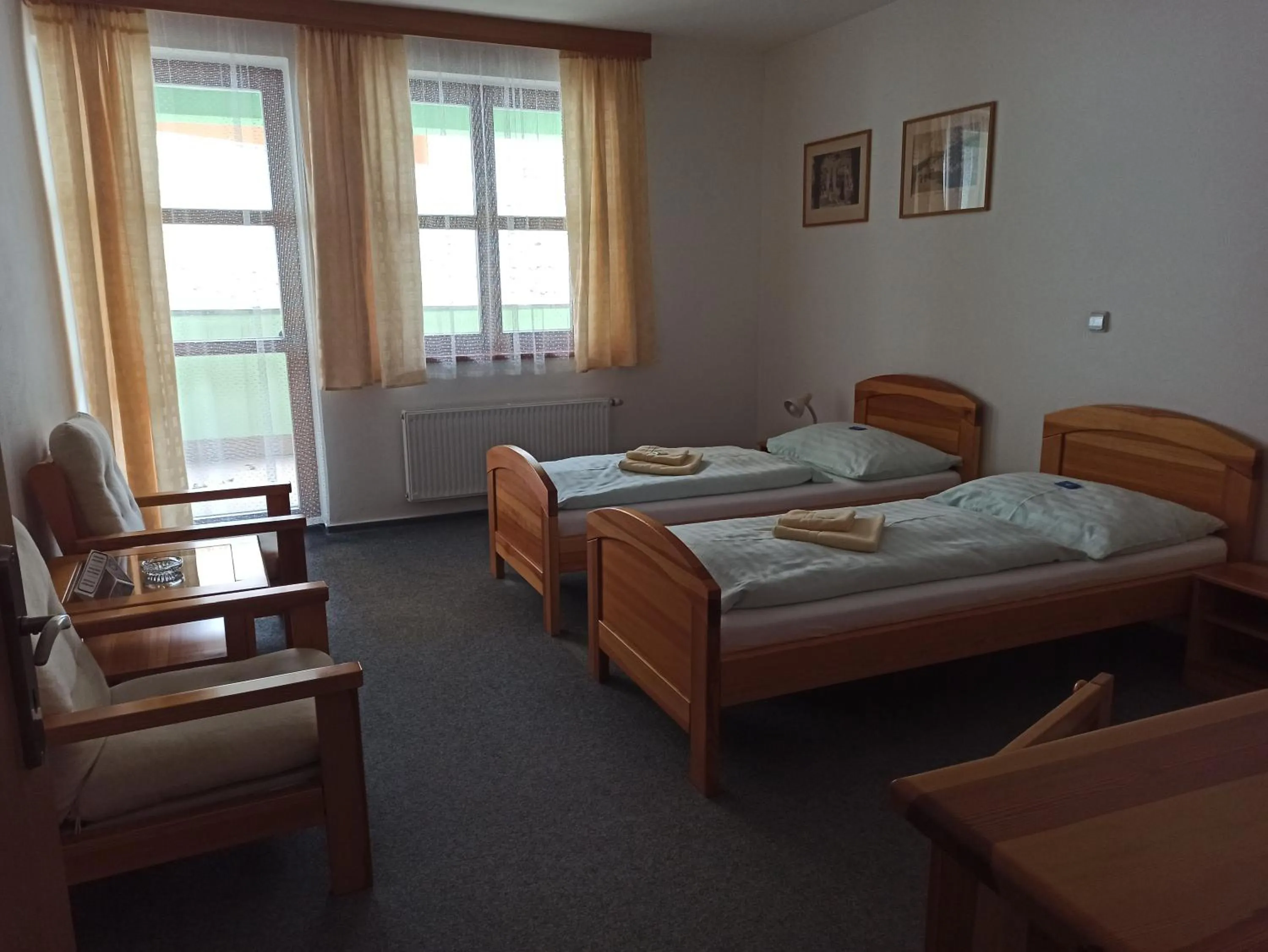 Twin Room with Bathroom in Penzion Stella