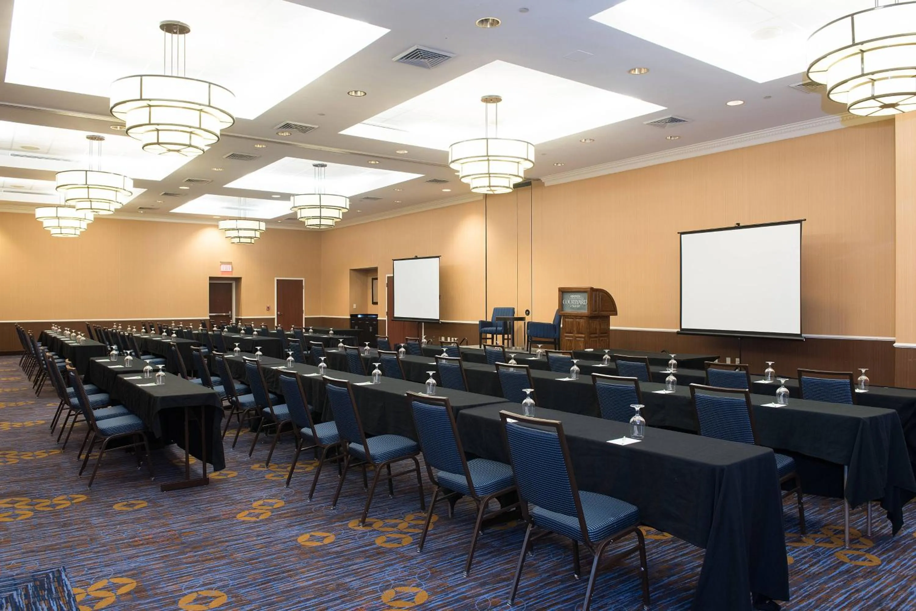 Meeting/conference room in Courtyard Waterbury Downtown