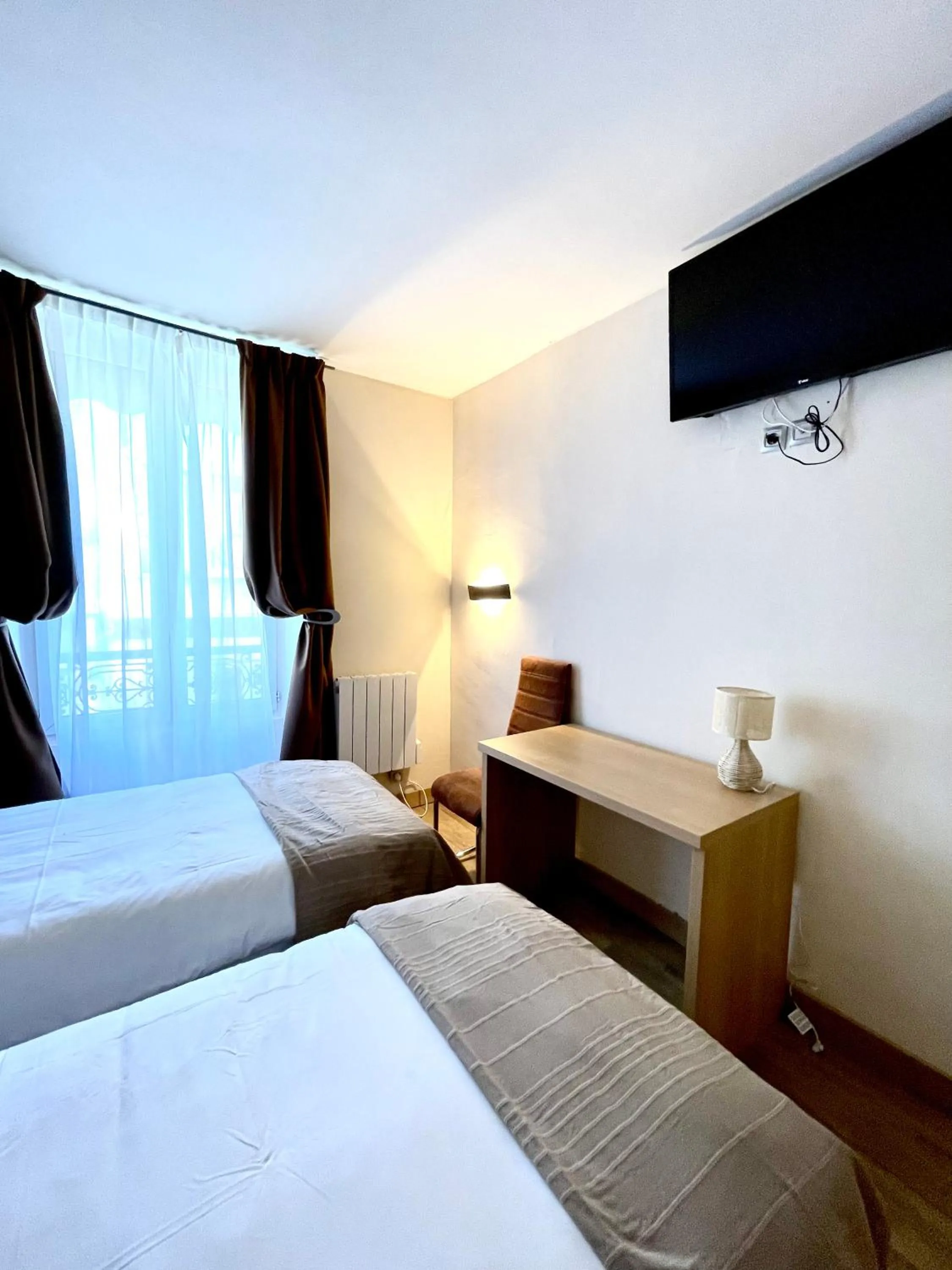 Bedroom, Bed in Tipi