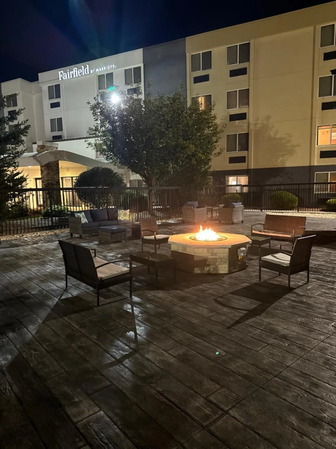 Patio in Fairfield by Marriott Inn & Suites Wallingford New Haven
