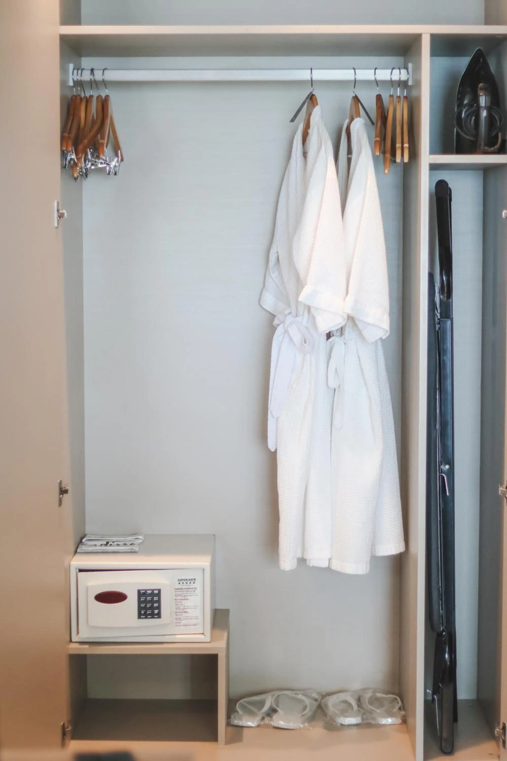 safe in Radisson Recife