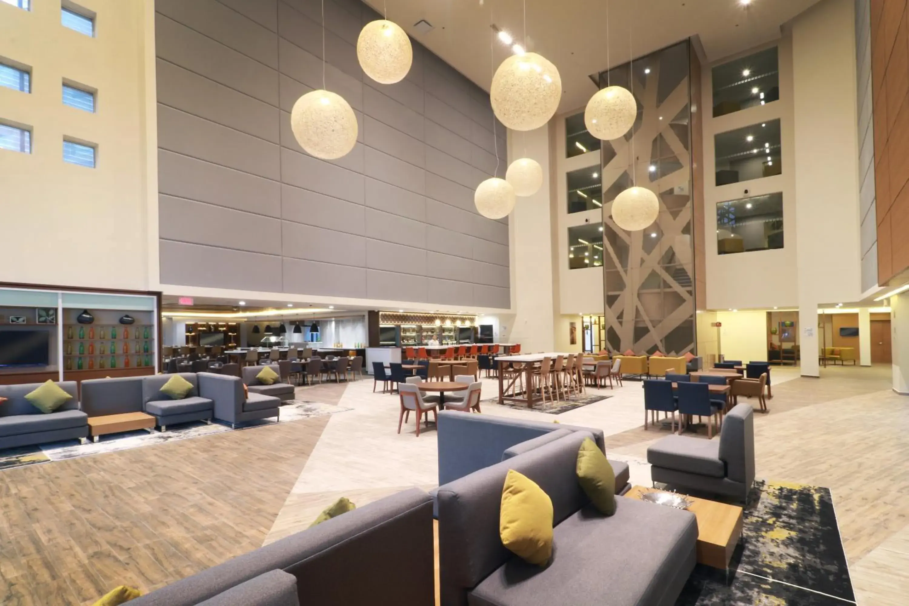 Property building in Holiday Inn - Ciudad Juarez by IHG Property building in Holiday Inn - Ciudad Juarez by IHG