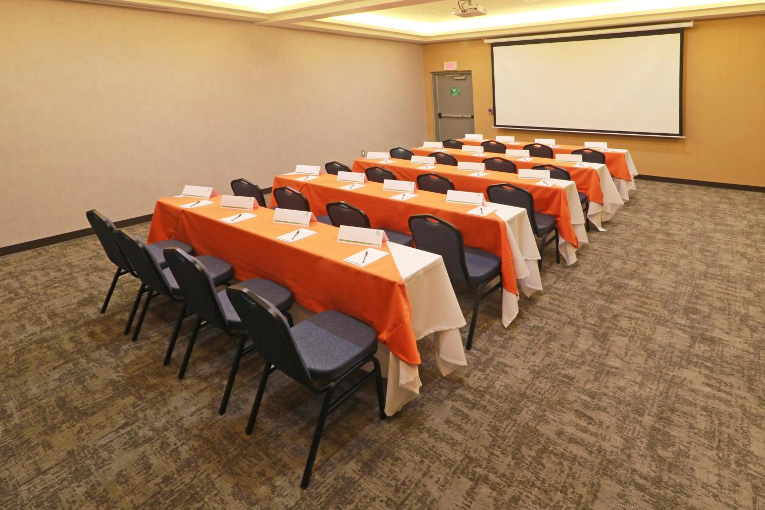 Meeting/conference room in Holiday Inn - Ciudad Juarez by IHG