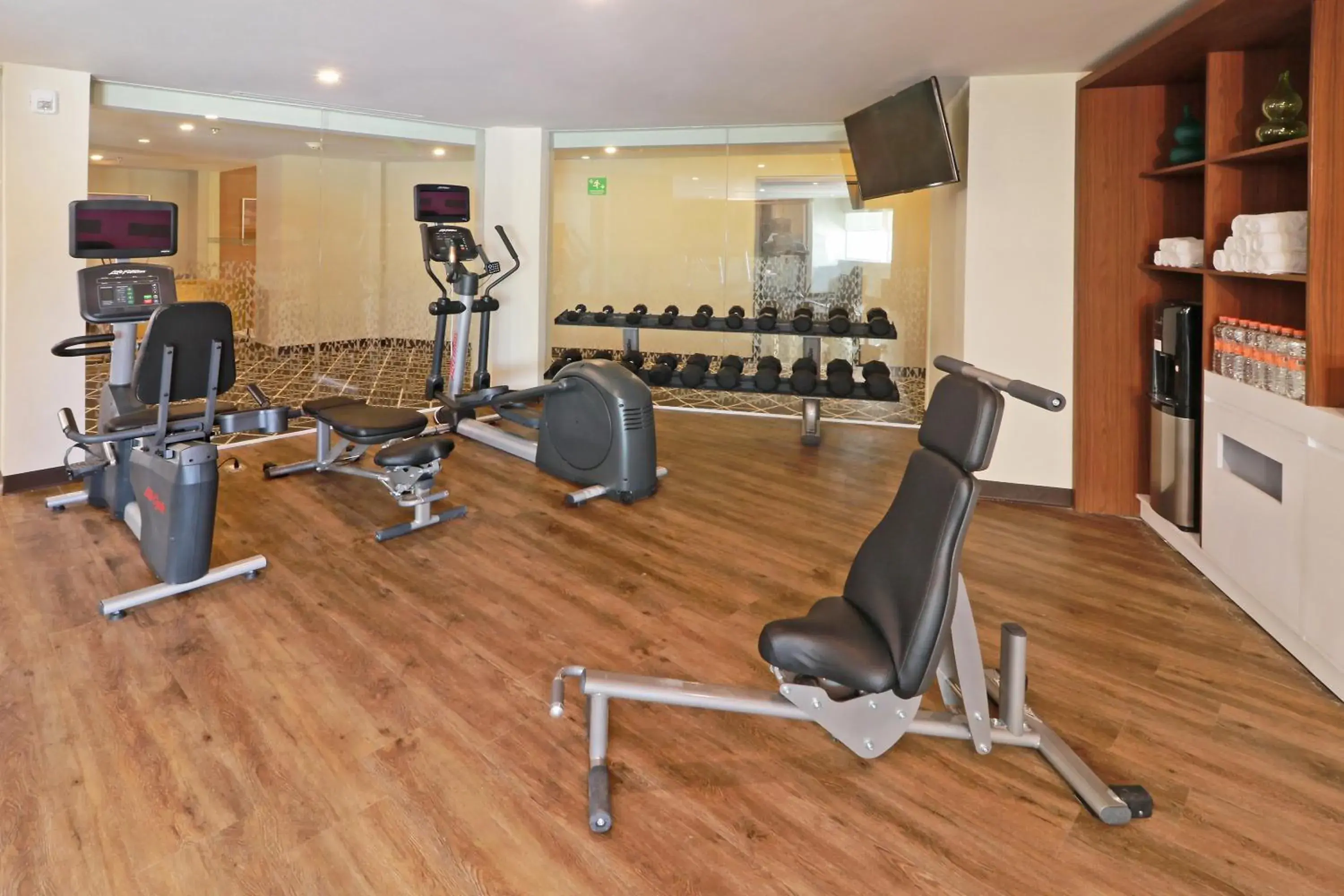Fitness centre/facilities in Holiday Inn - Ciudad Juarez by IHG Fitness centre/facilities in Holiday Inn - Ciudad Juarez by IHG