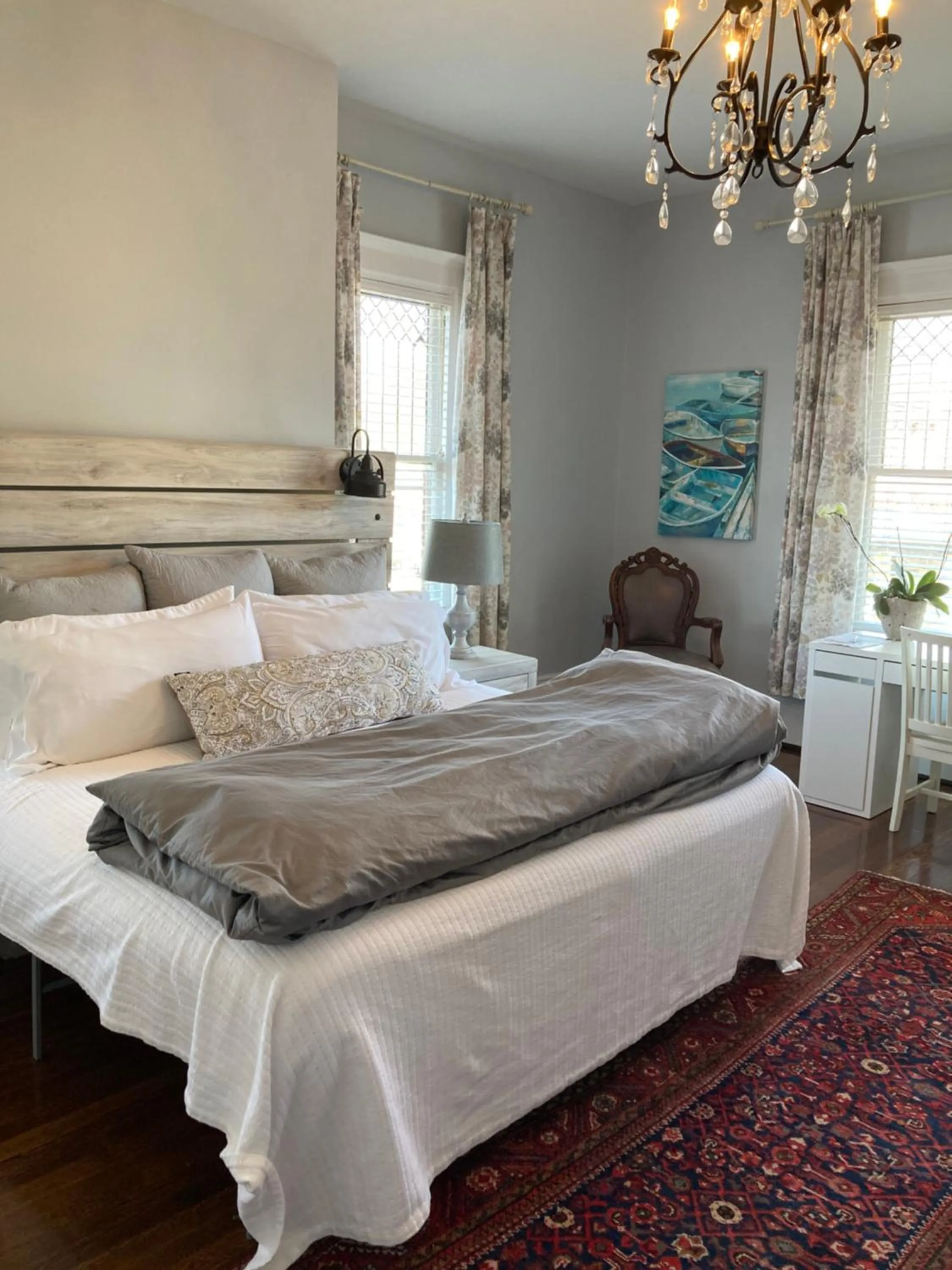 Bed in Baker's Hill Inn