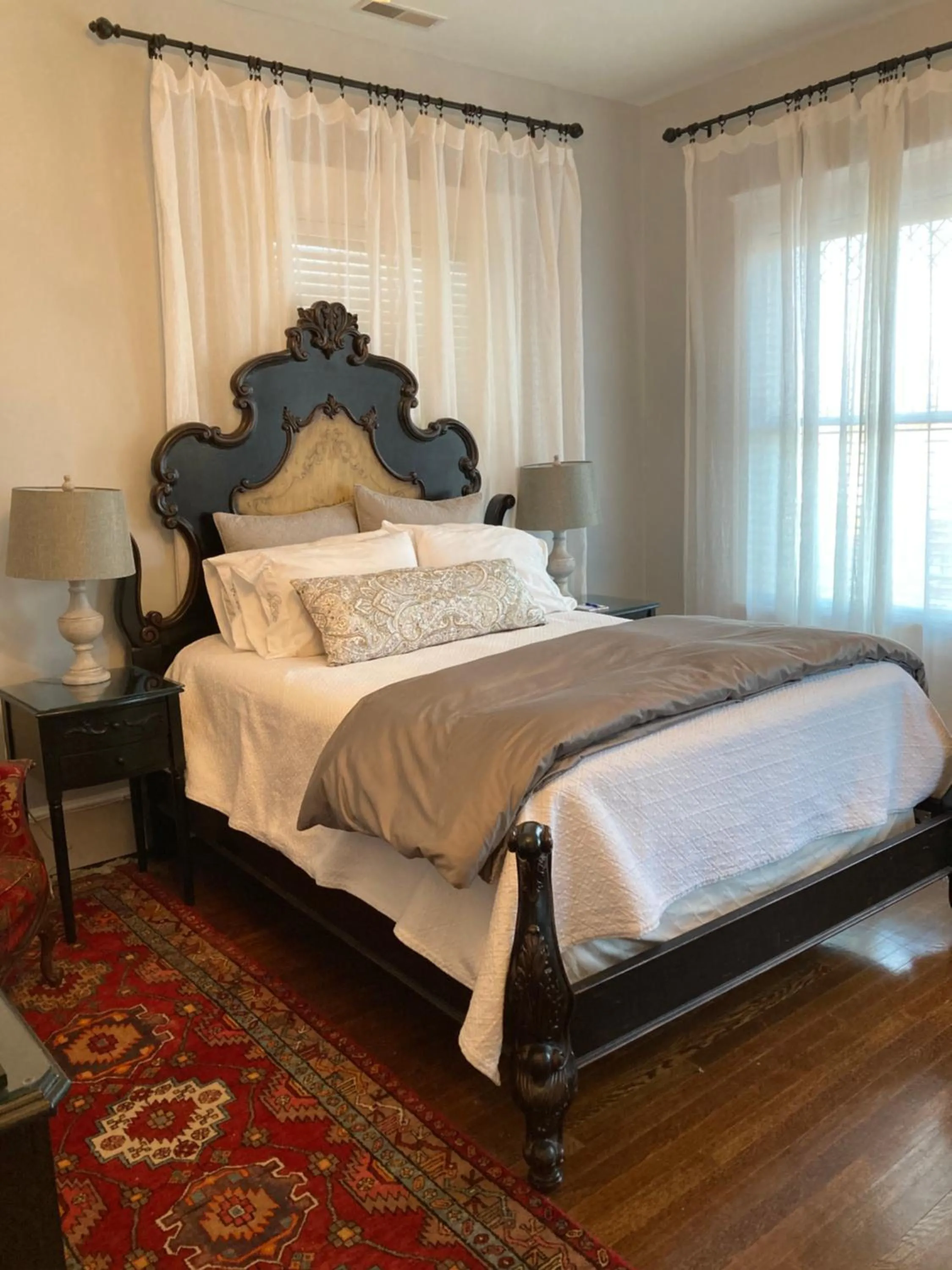 Bed in Baker's Hill Inn