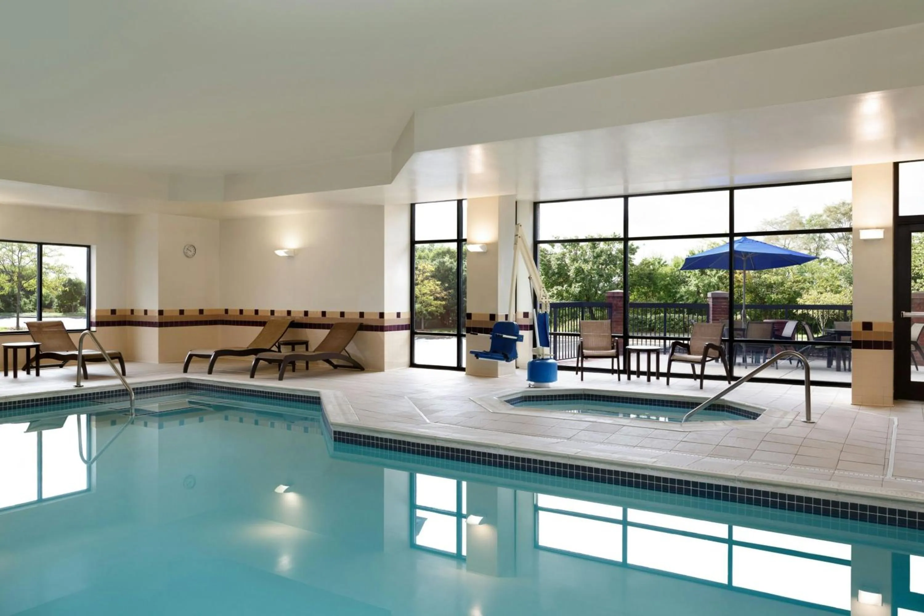 Swimming pool in SpringHill Suites Dulles Airport