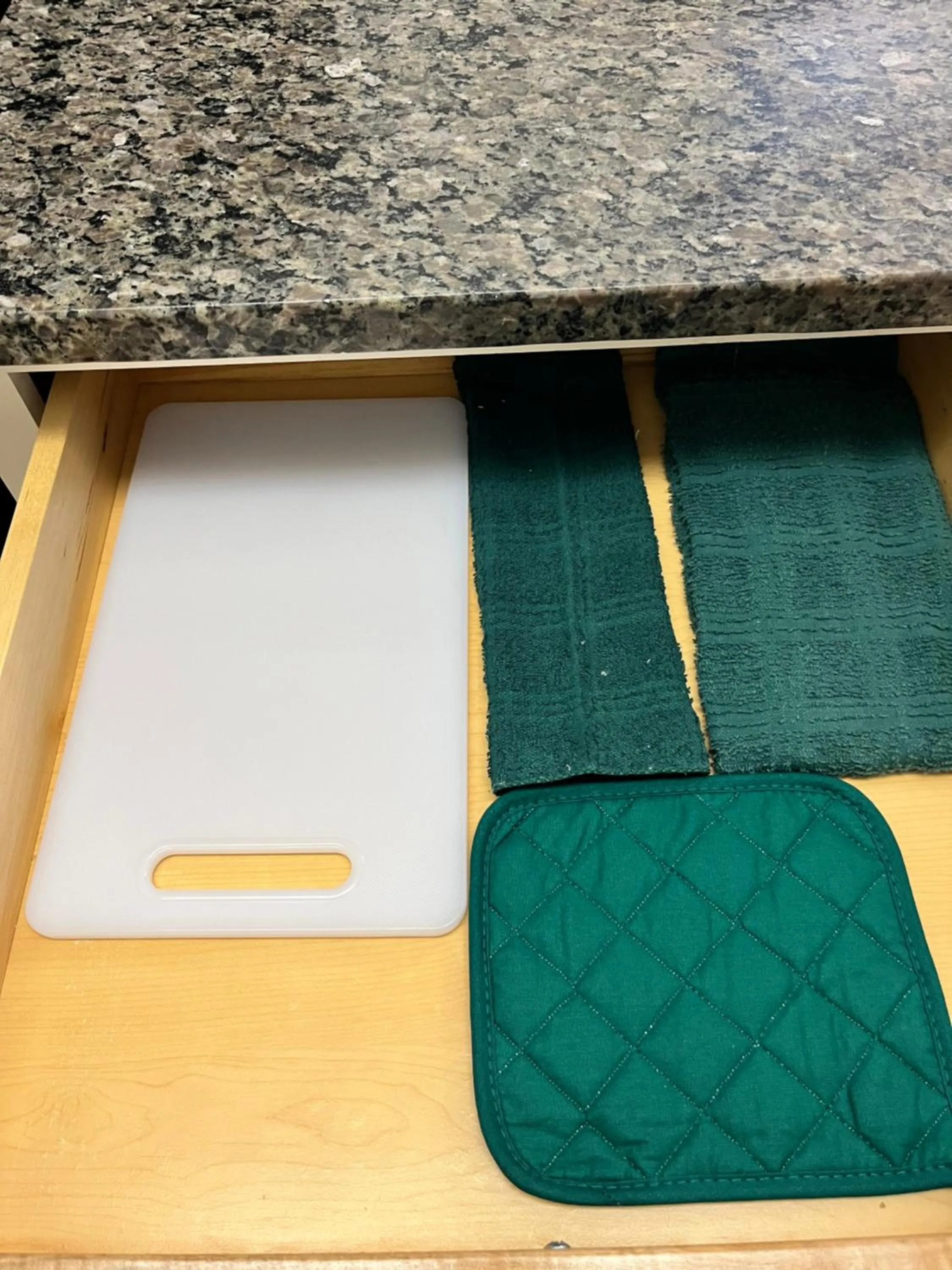 Kitchen or kitchenette in MainStay Suites Sterling near Dulles Town Center