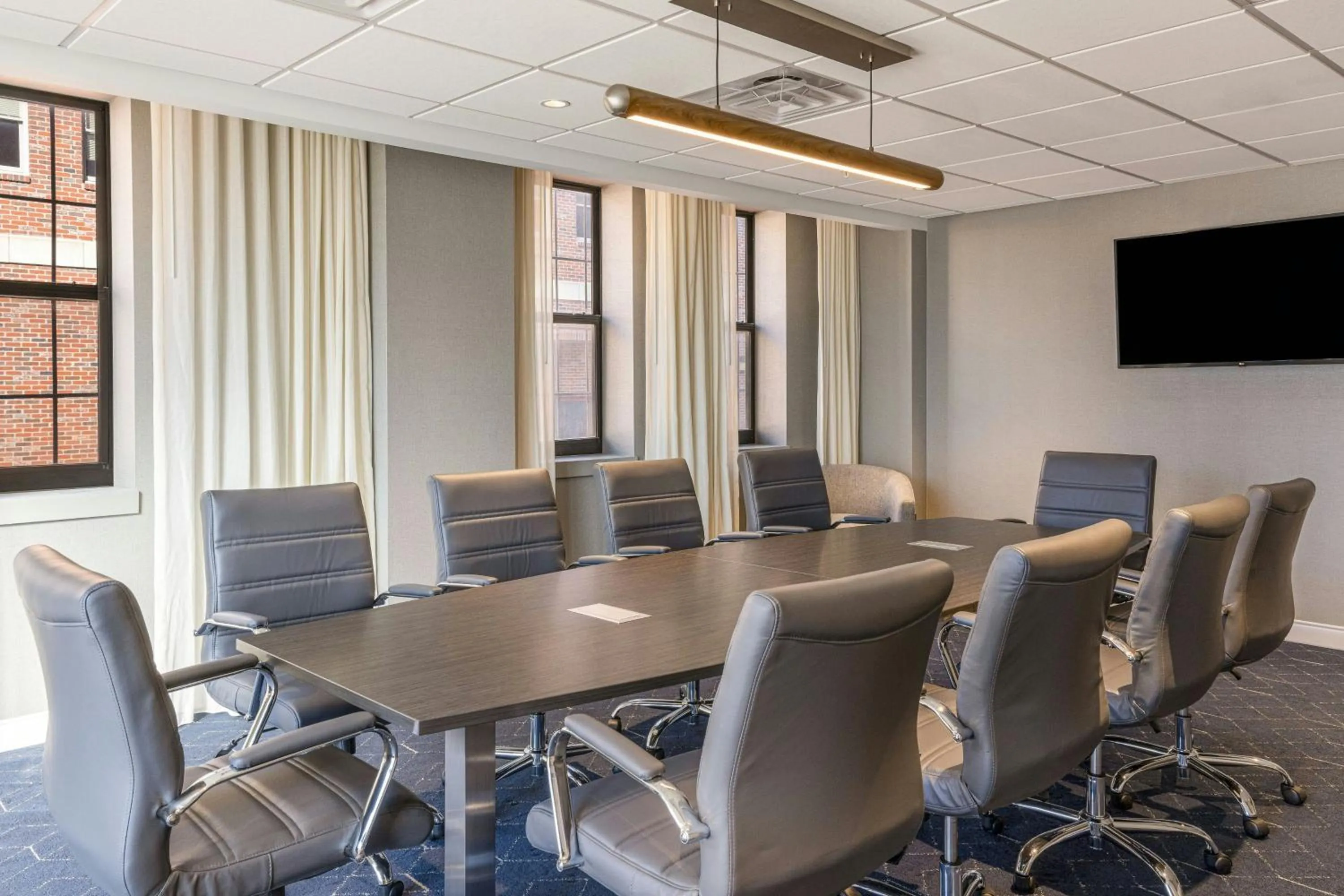 Meeting/conference room in Courtyard by Marriott Wichita at Old Town