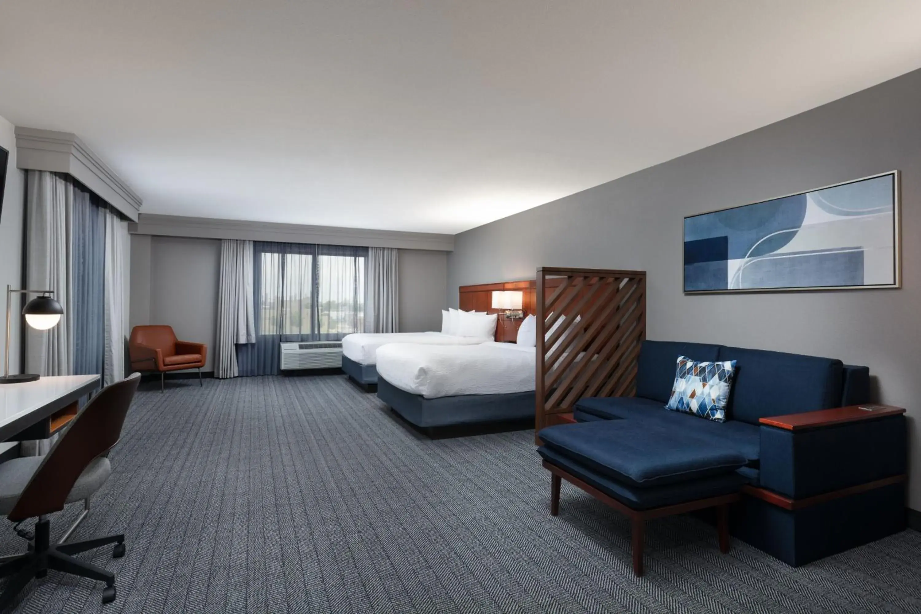 Junior Queen Suite in Courtyard by Marriott Wichita at Old Town Junior Queen Suite in Courtyard by Marriott Wichita at Old Town