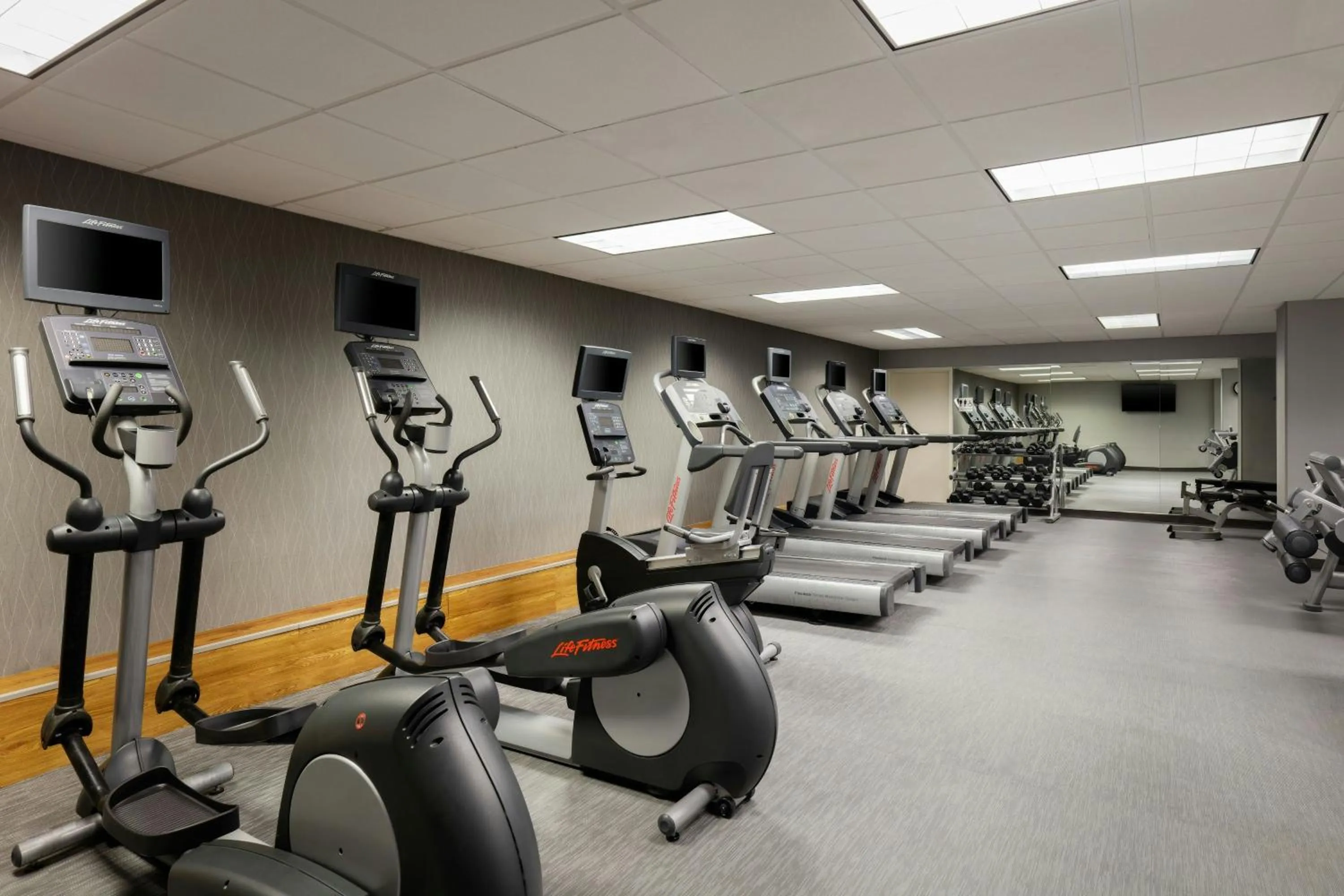 Fitness centre/facilities in Courtyard by Marriott Wichita at Old Town