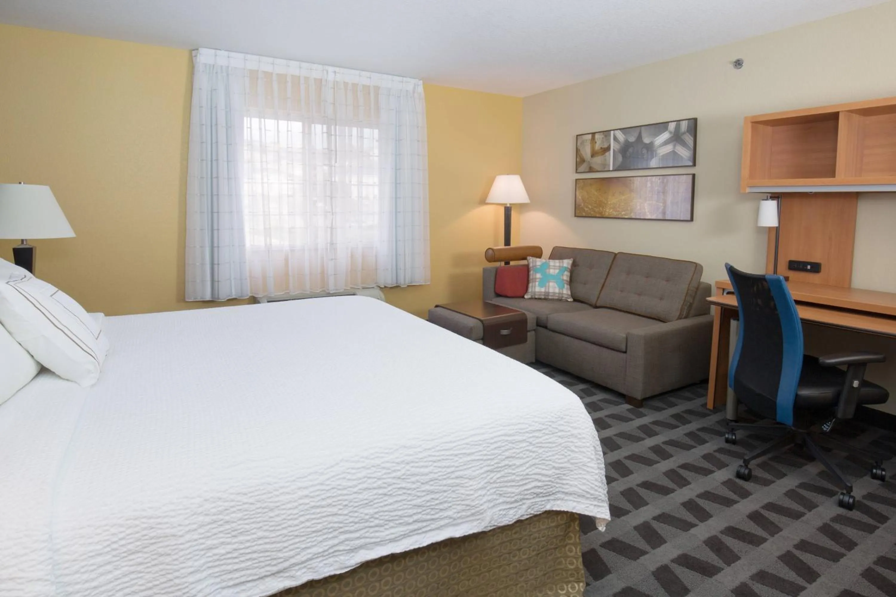 Photo of the whole room, Bed in TownePlace Suites Pocatello