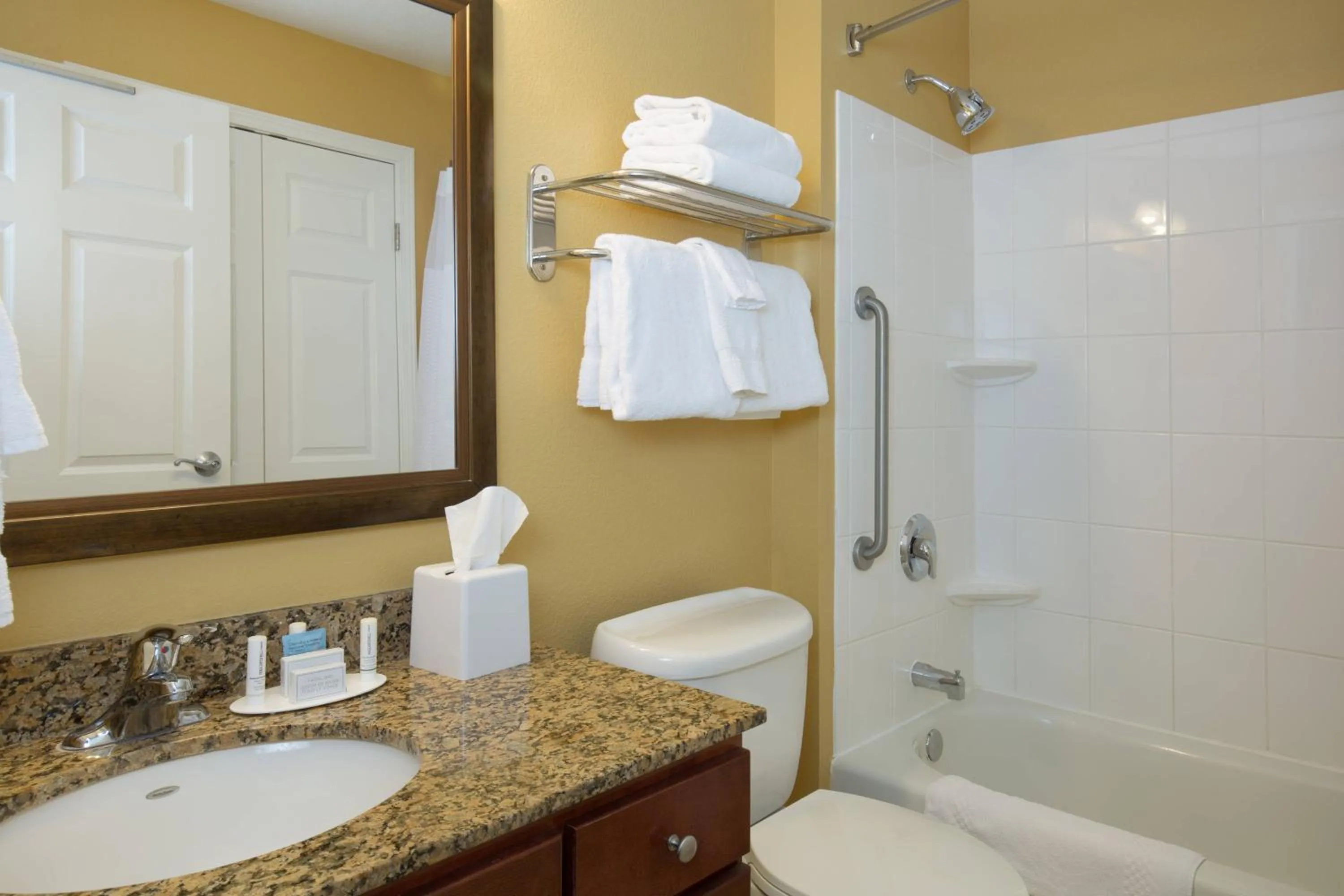 Bathroom in TownePlace Suites Pocatello