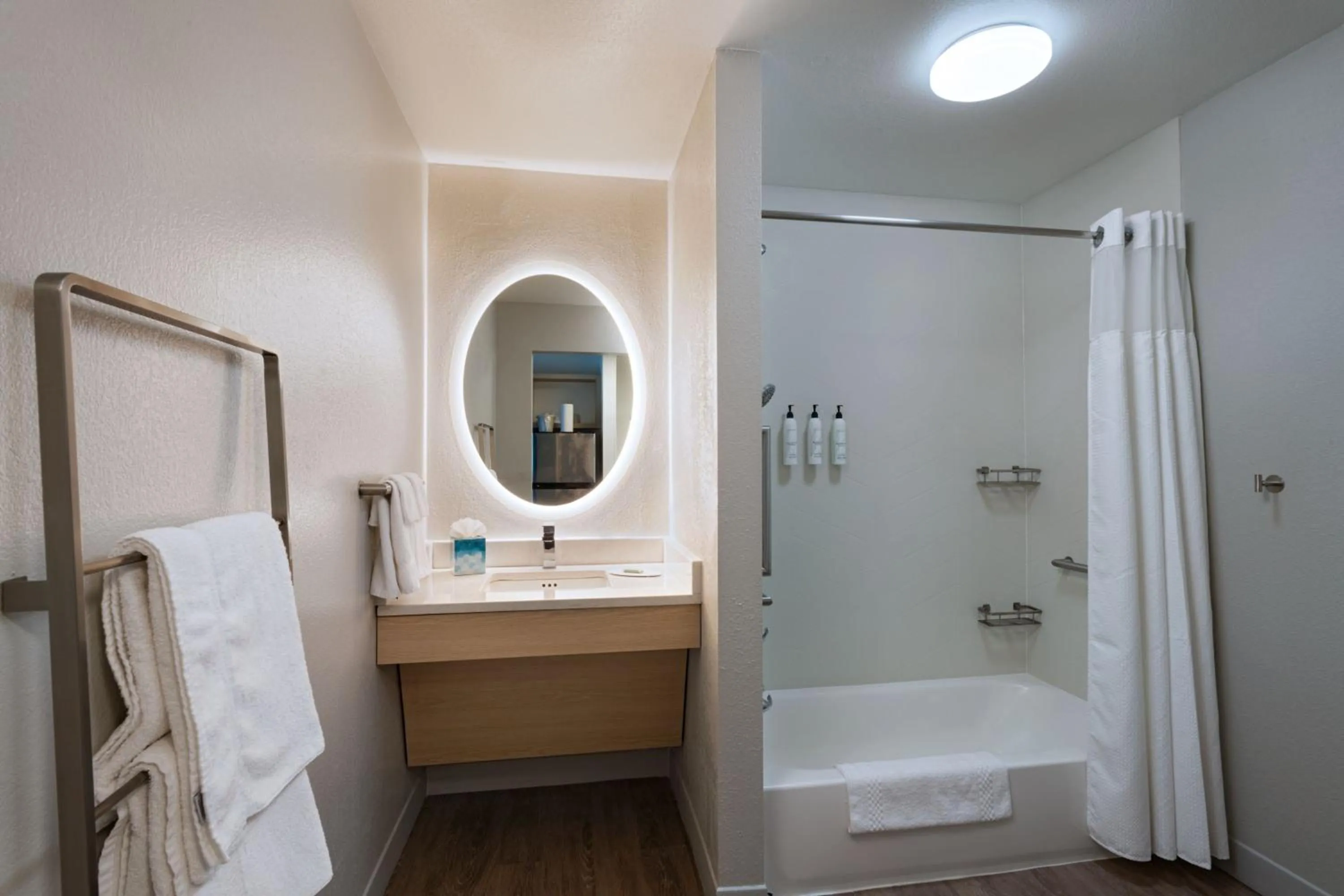 Bathroom in TownePlace Suites by Marriott Killeen