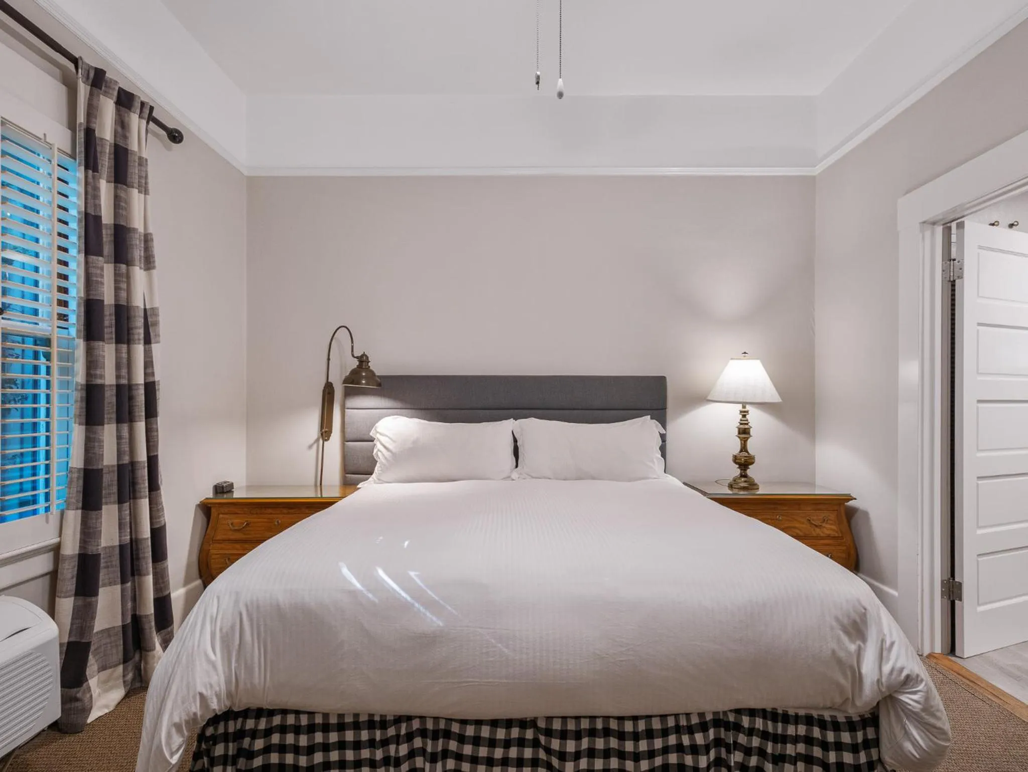 Bed in The Upham Hotel