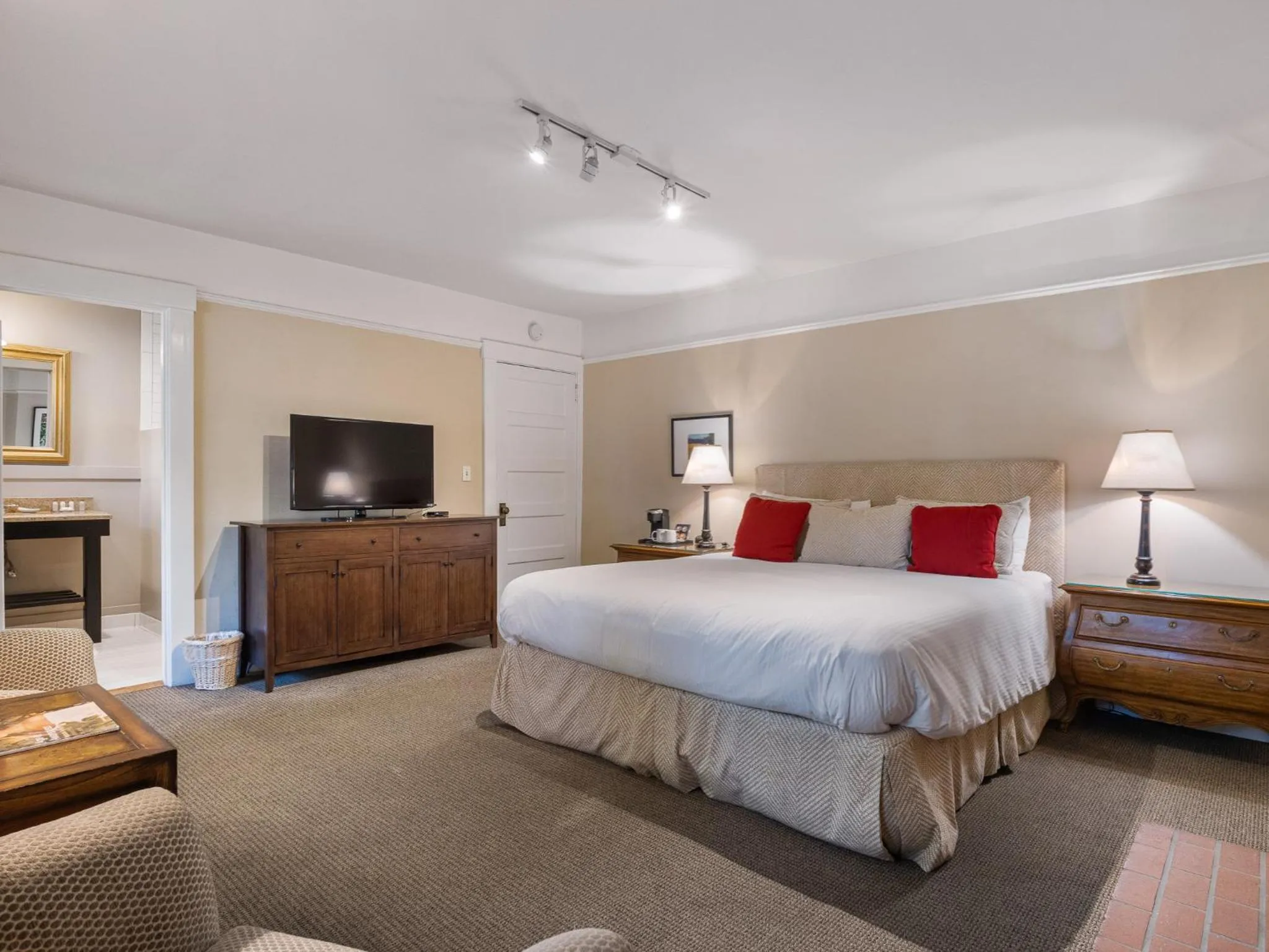 Bed in The Upham Hotel