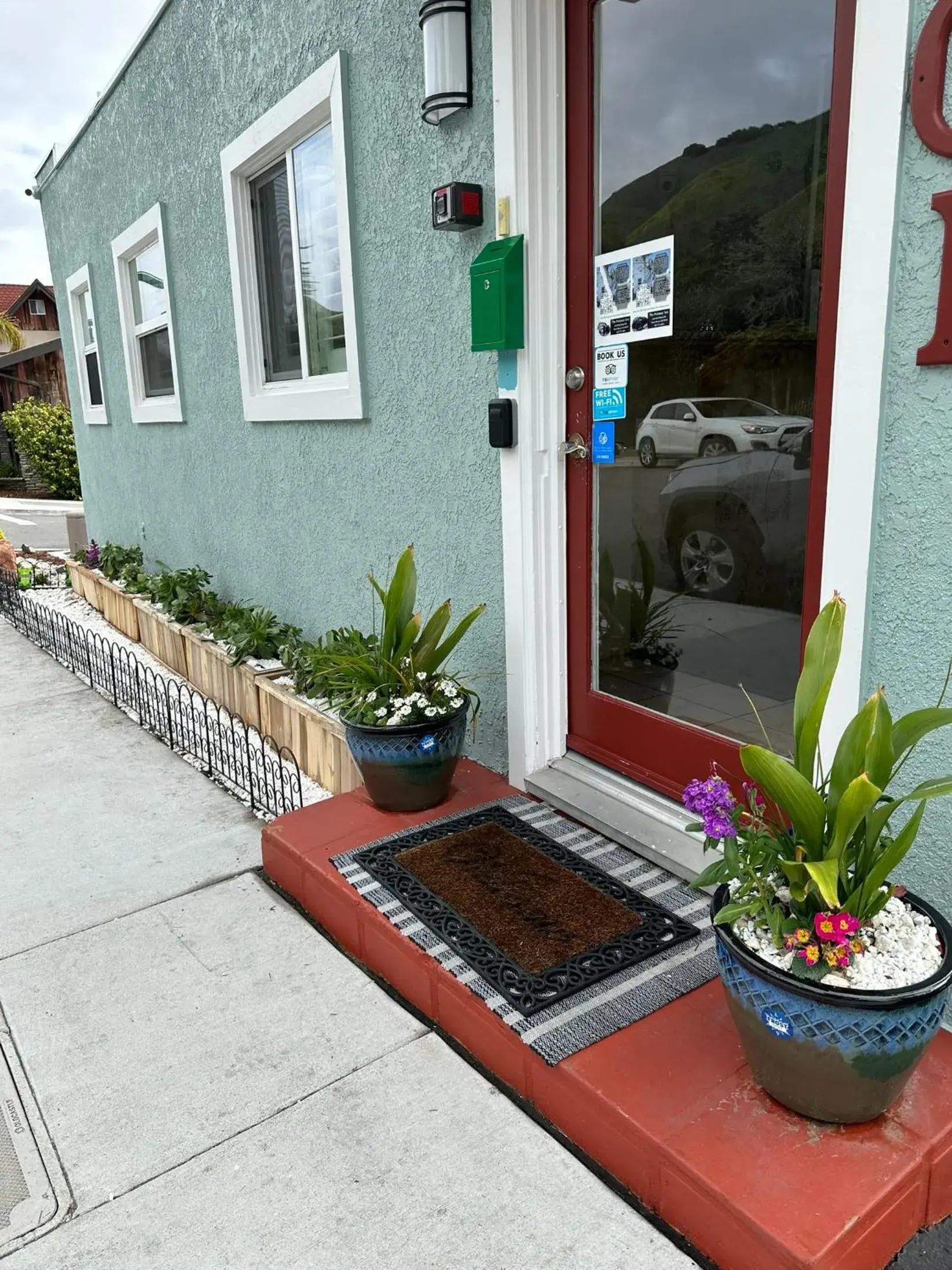 The Palomar Inn The Palomar Inn