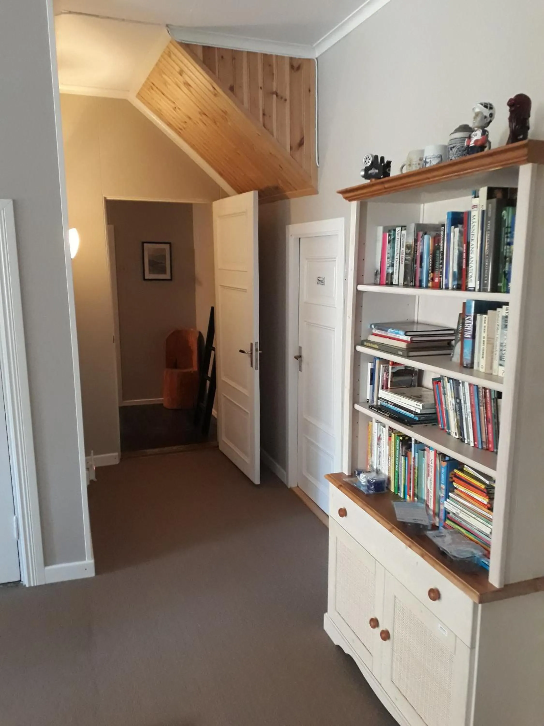 Communal lounge/ TV room in Geijersholms Herrgård