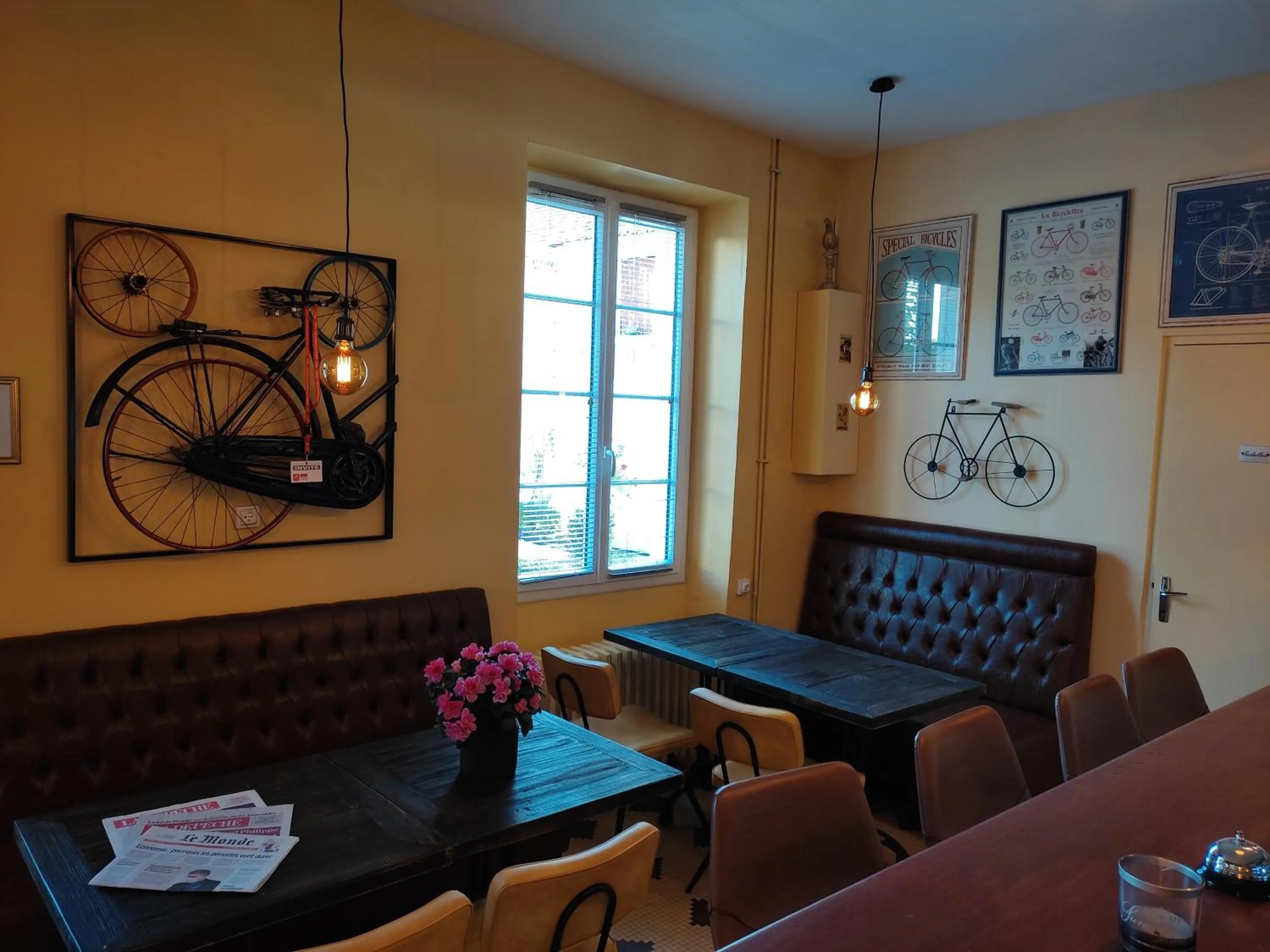 Lounge or bar in Hotel des Voyageurs