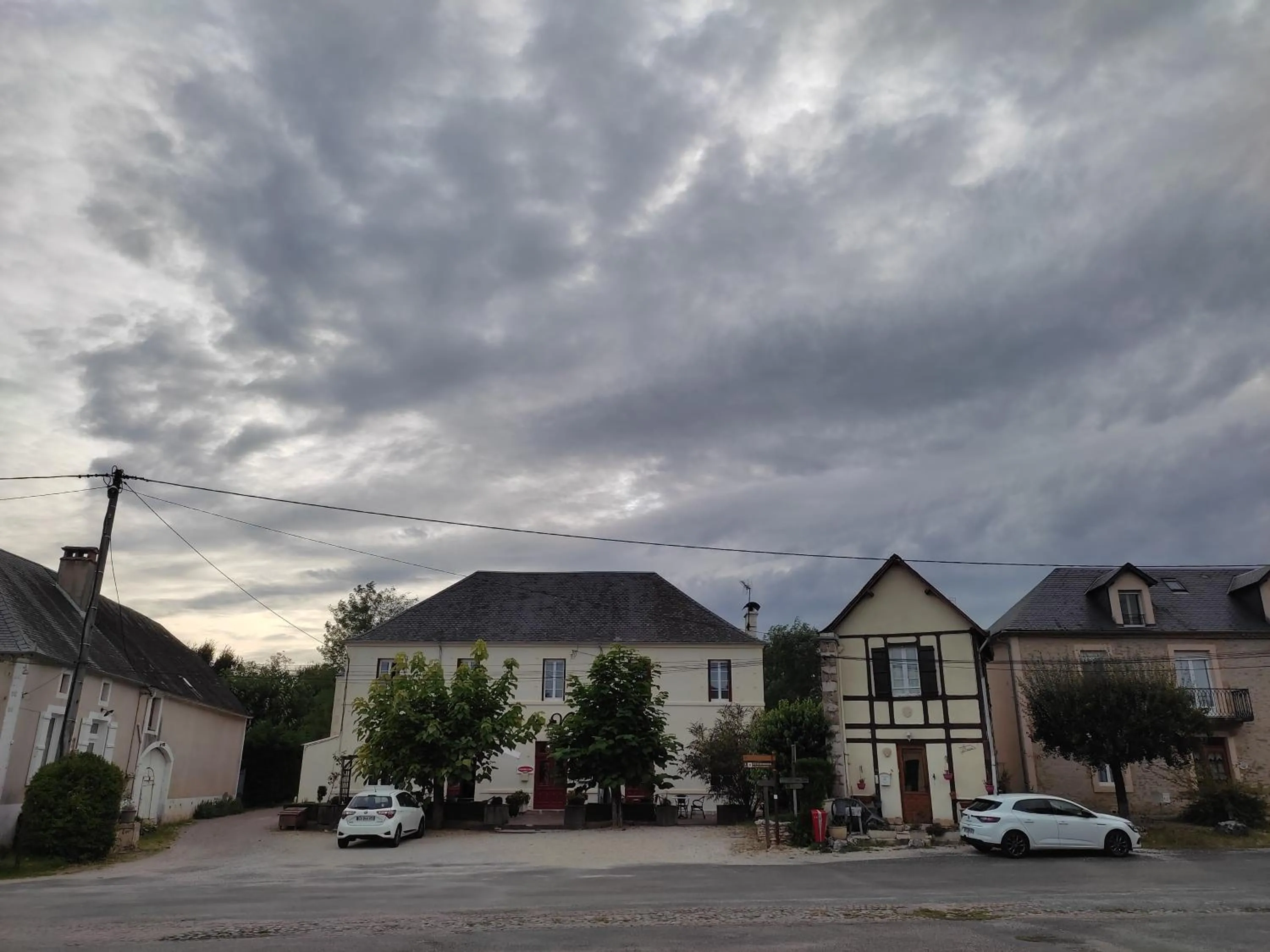 Property building in Hotel des Voyageurs